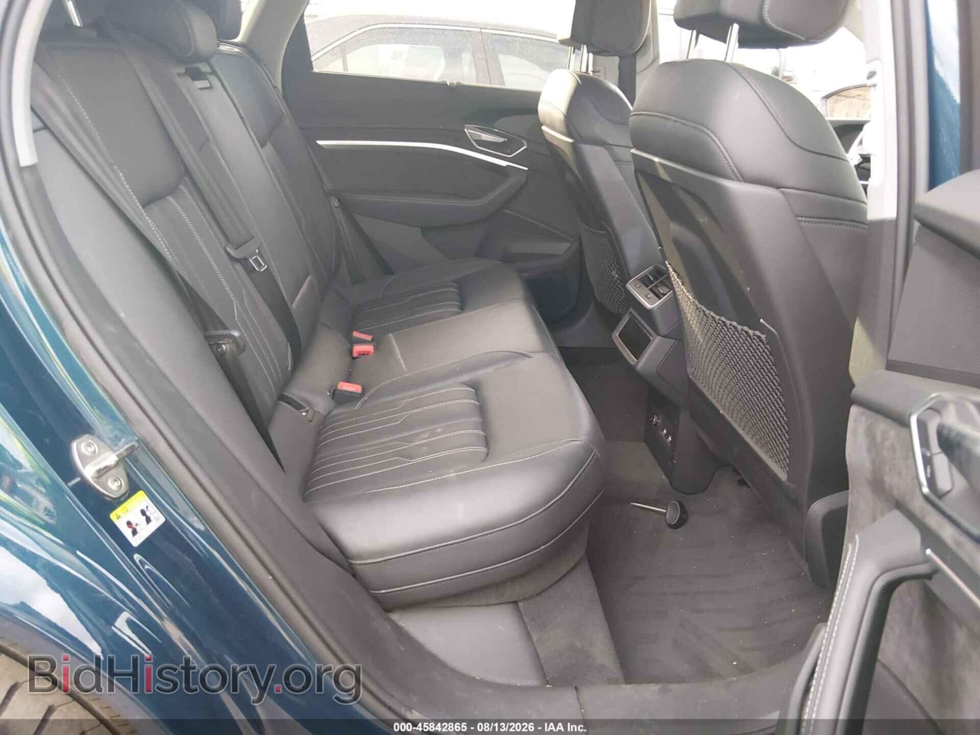2019 AUDI E-TRON - VIN: WA1VAAGE1KB019975 - Photo 8