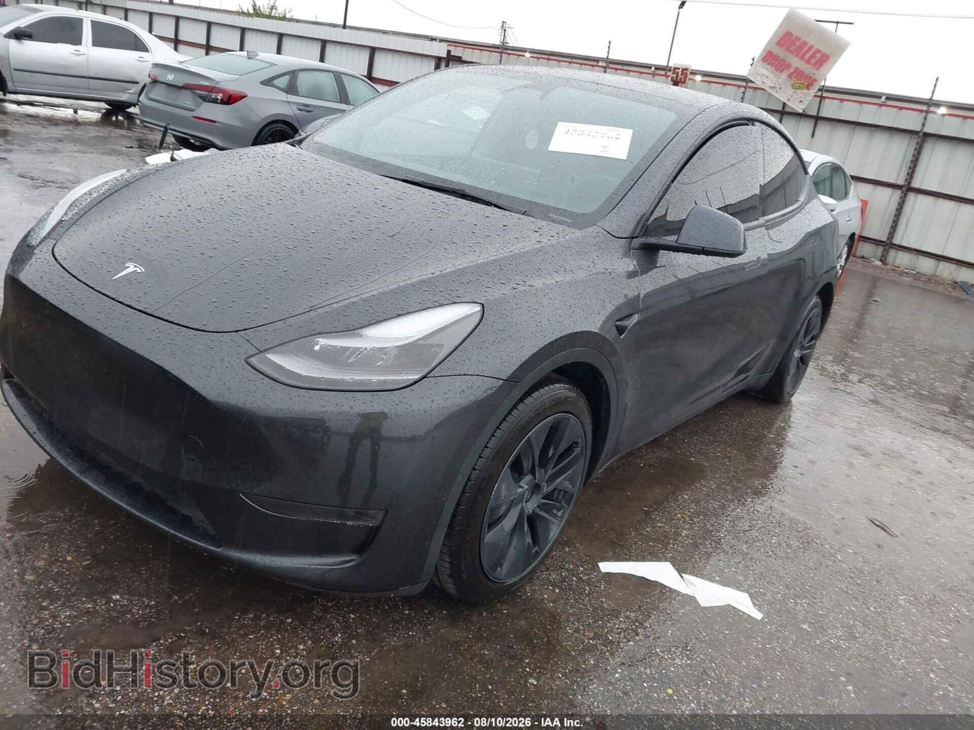 2024 TESLA MODEL Y - VIN: 7SAYGDED5RF185097 - Фото 2