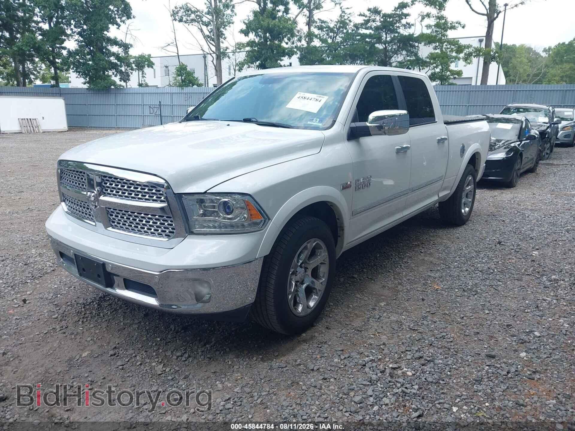 2017 RAM 1500 - VIN: 1C6RR7VT6HS764080 - Photo 2
