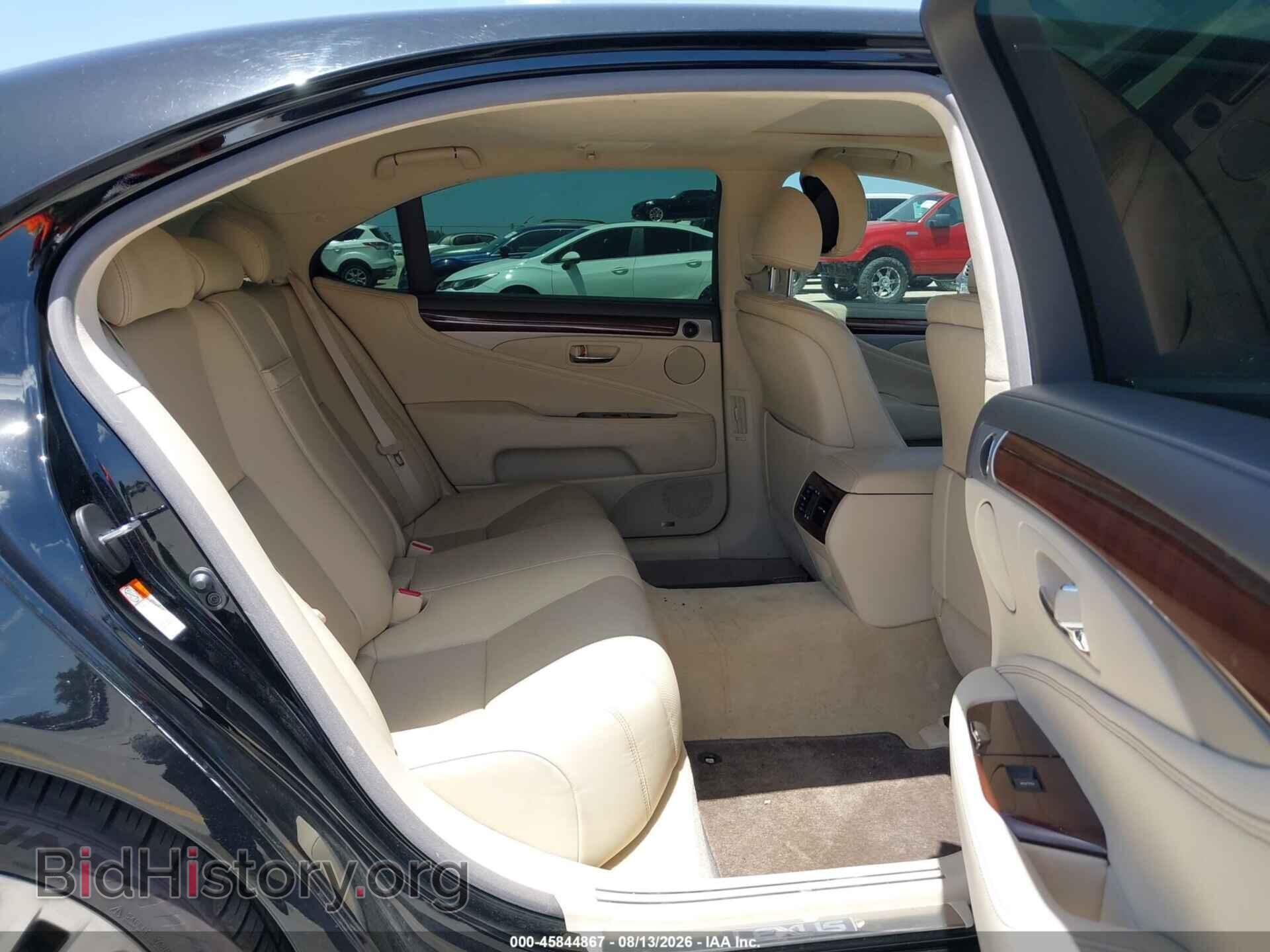 2017 LEXUS LS 460 - VIN: JTHGL5EF5H5057551 - Photo 8