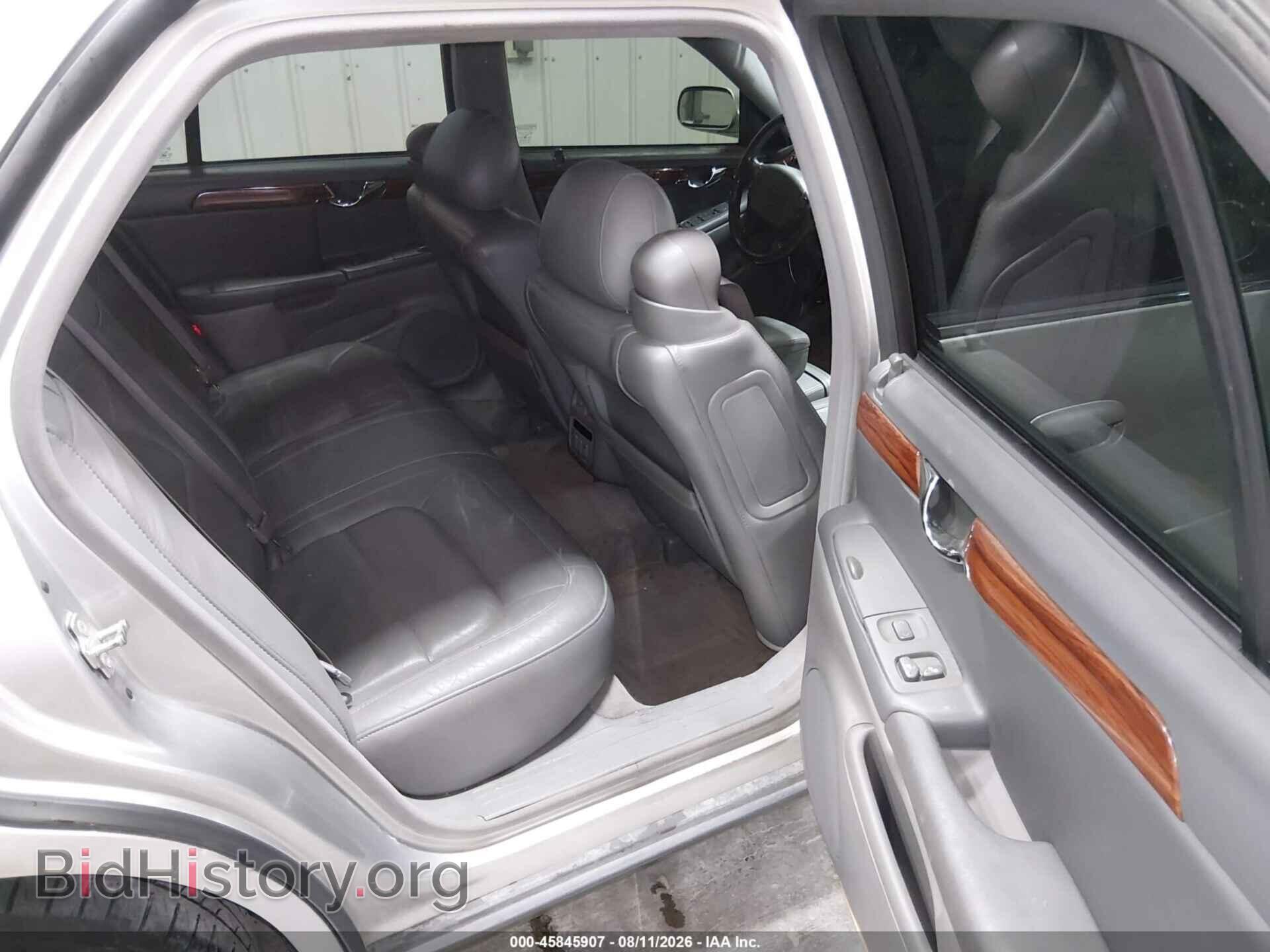 2005 CADILLAC DEVILLE - VIN: 1G6KD54Y45U218195 - Photo 8