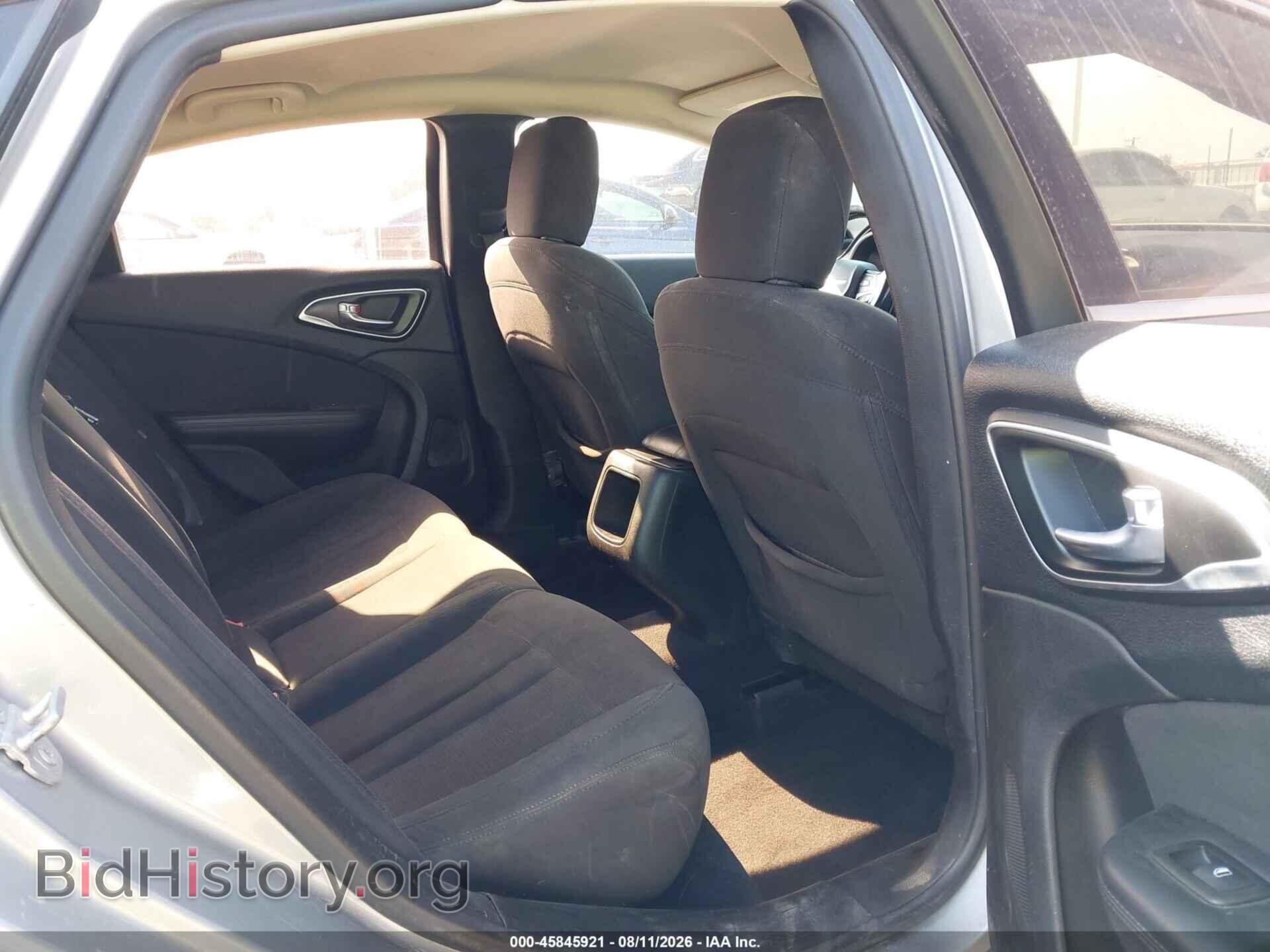 2015 CHRYSLER 200 - VIN: 1C3CCCAB2FN660272 - Фото 8
