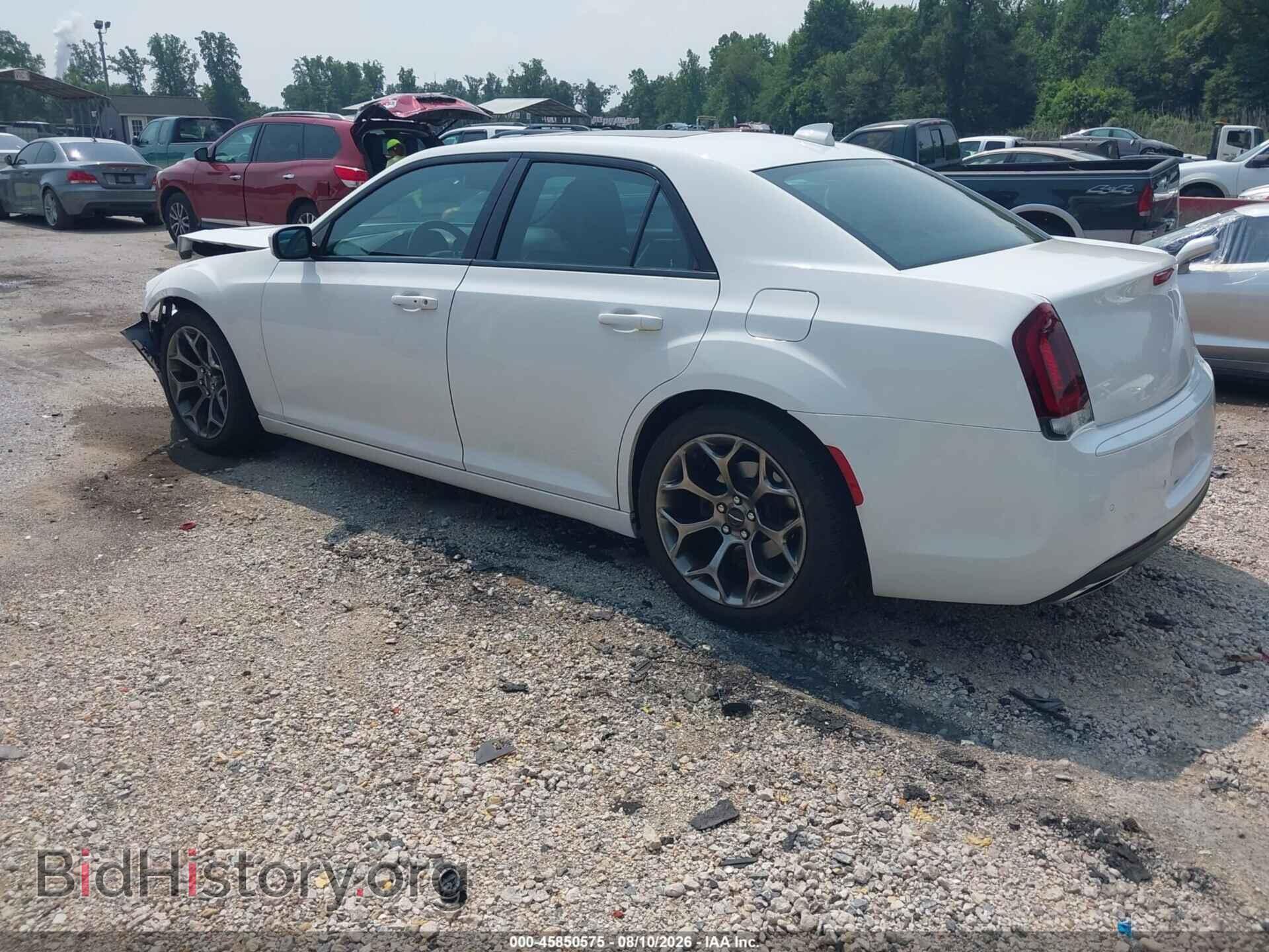 2016 CHRYSLER 300 - VIN: 2C3CCABG1GH147930 - Photo 3