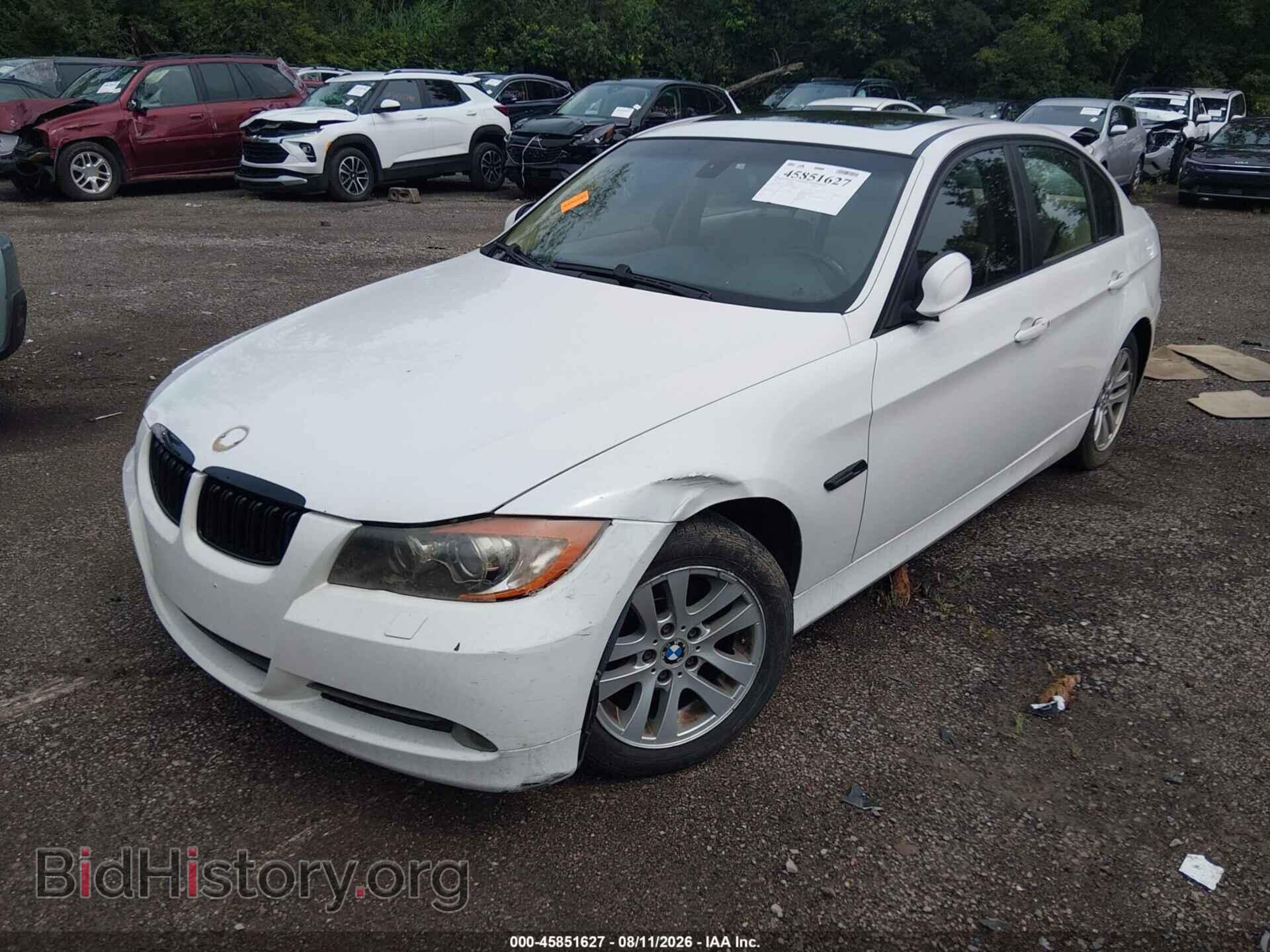 2007 BMW 328XI - VIN: WBAVC93517KX60698 - Фото 2