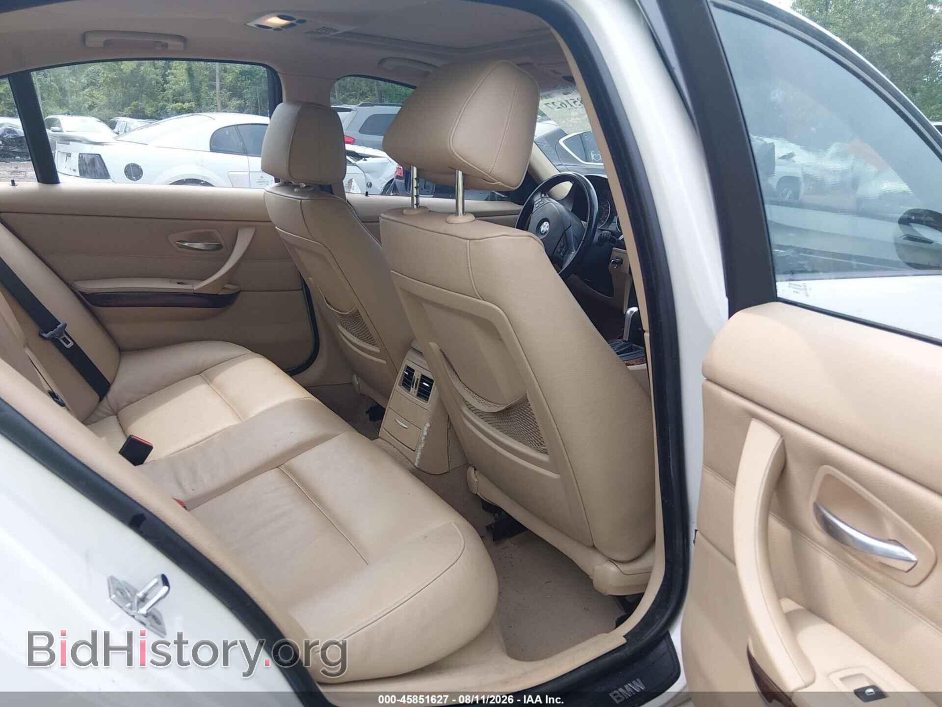 2007 BMW 328XI - VIN: WBAVC93517KX60698 - Фото 8