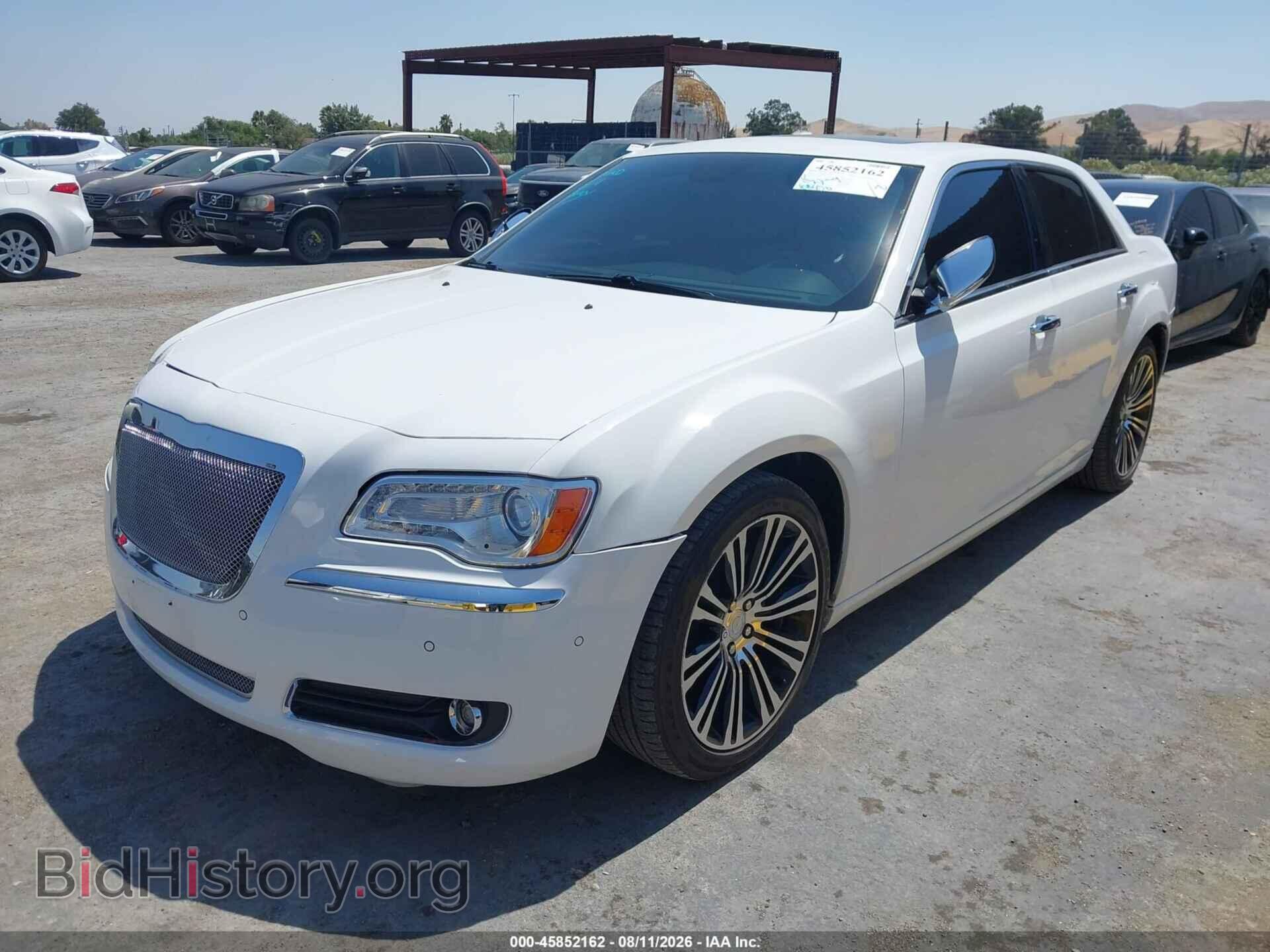 2014 CHRYSLER 300C - VIN: 2C3CCAEG1EH281488 - Фото 2