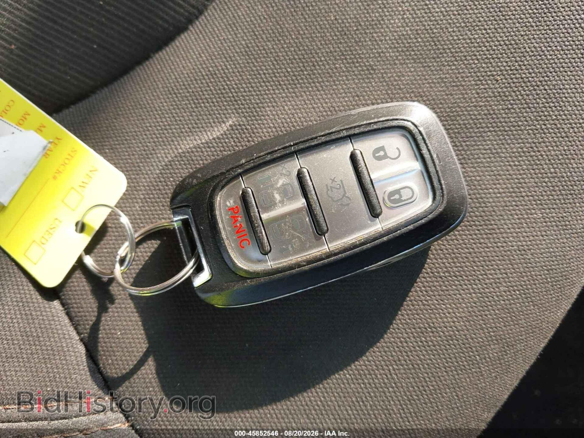 2017 CHRYSLER PACIFICA - VIN: 2C4RC1DG4HR642900 - Фото 11