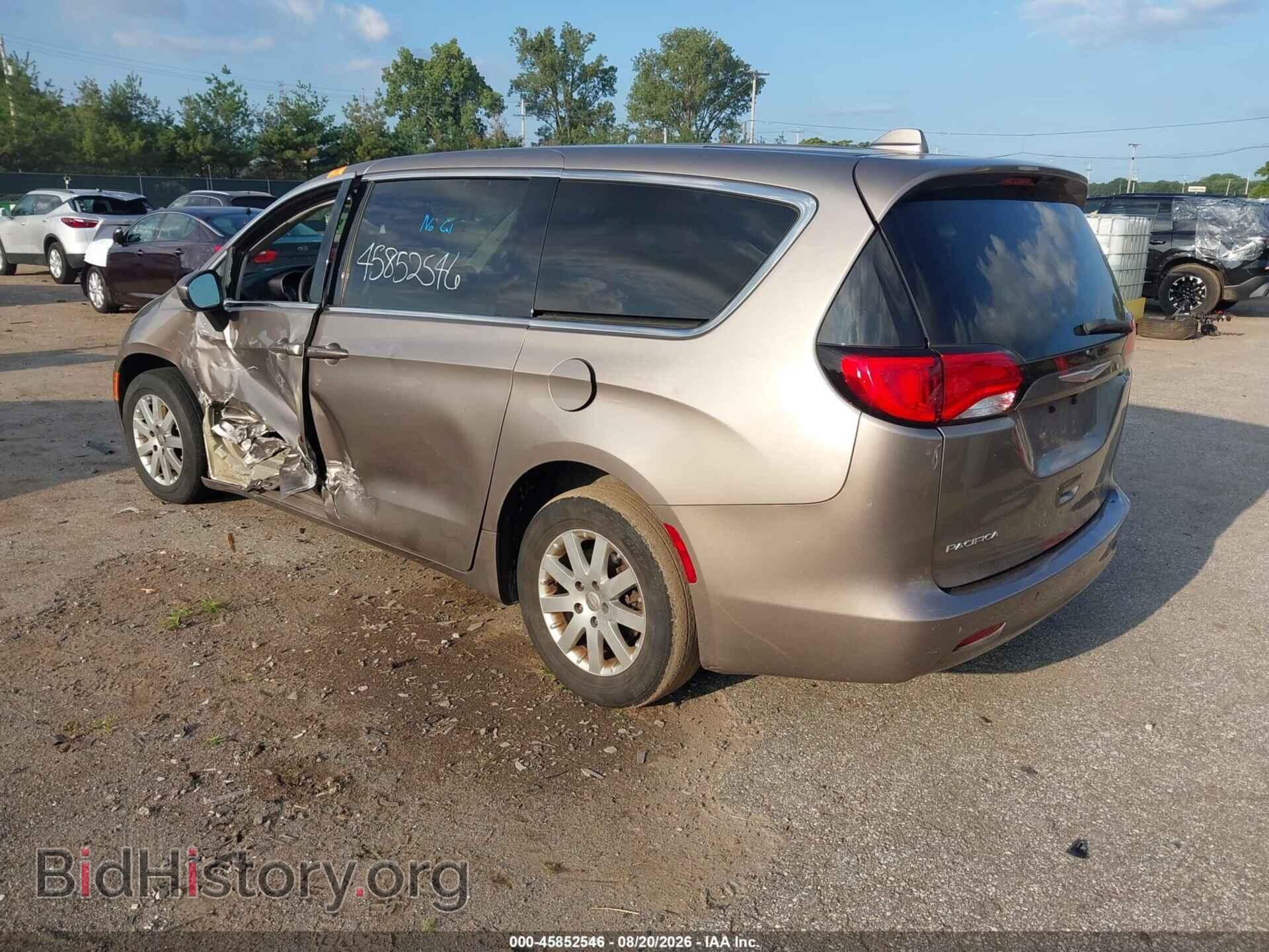 2017 CHRYSLER PACIFICA - VIN: 2C4RC1DG4HR642900 - Фото 3