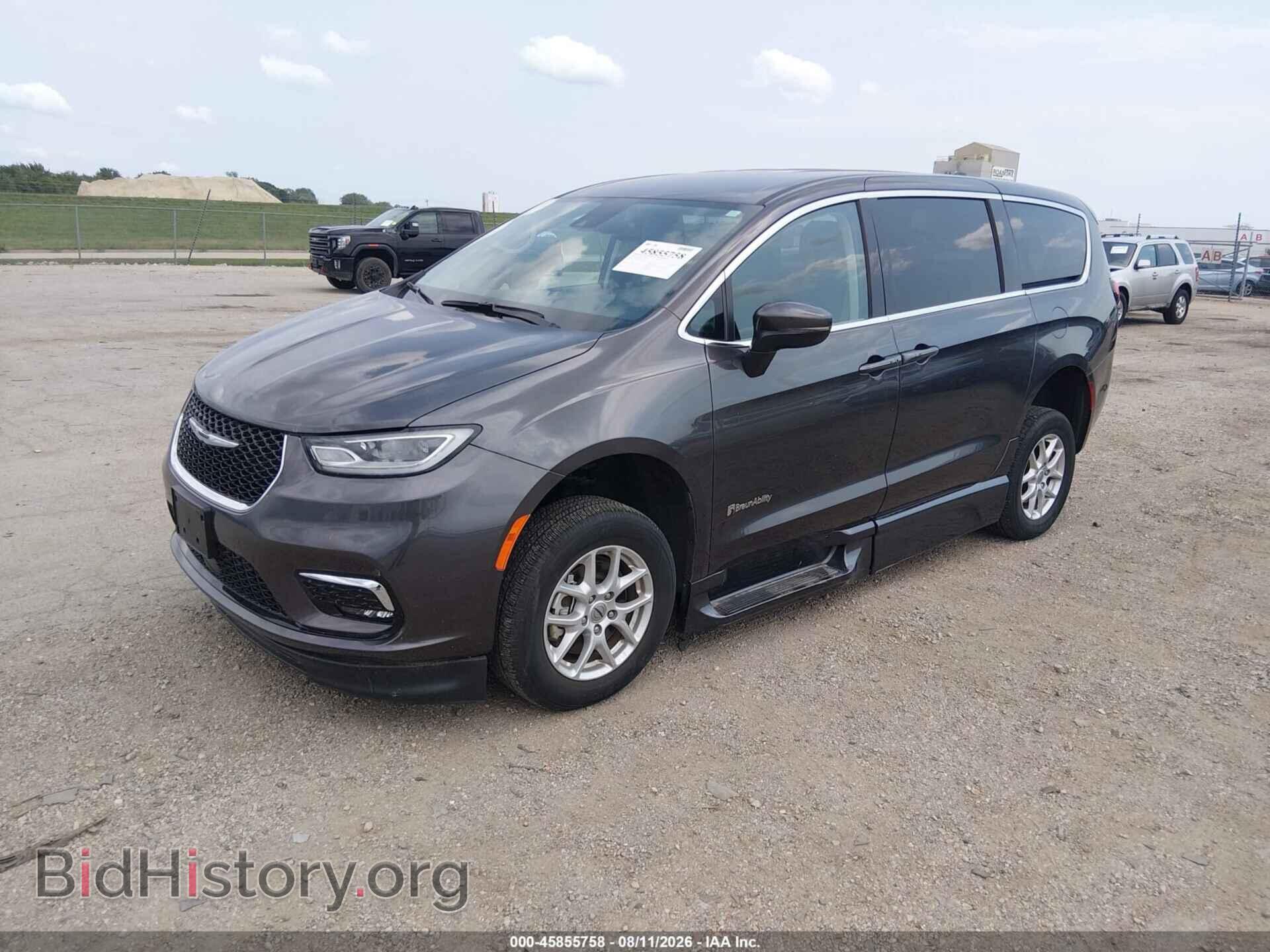2023 CHRYSLER PACIFICA - VIN: 2C4RC1BG0PR590263 - Фото 2