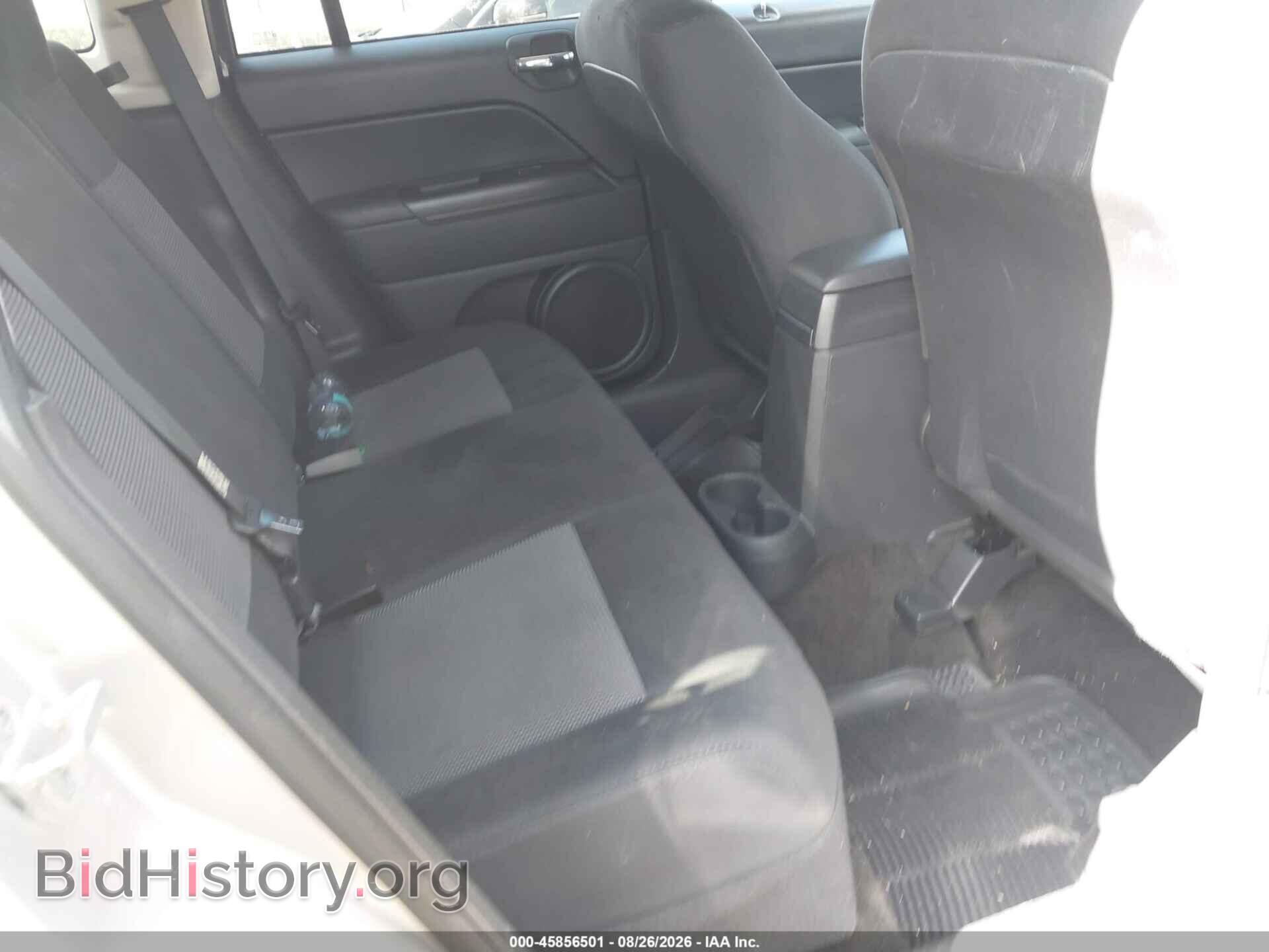 2014 JEEP COMPASS - VIN: 1C4NJDBB9ED538379 - Photo 8