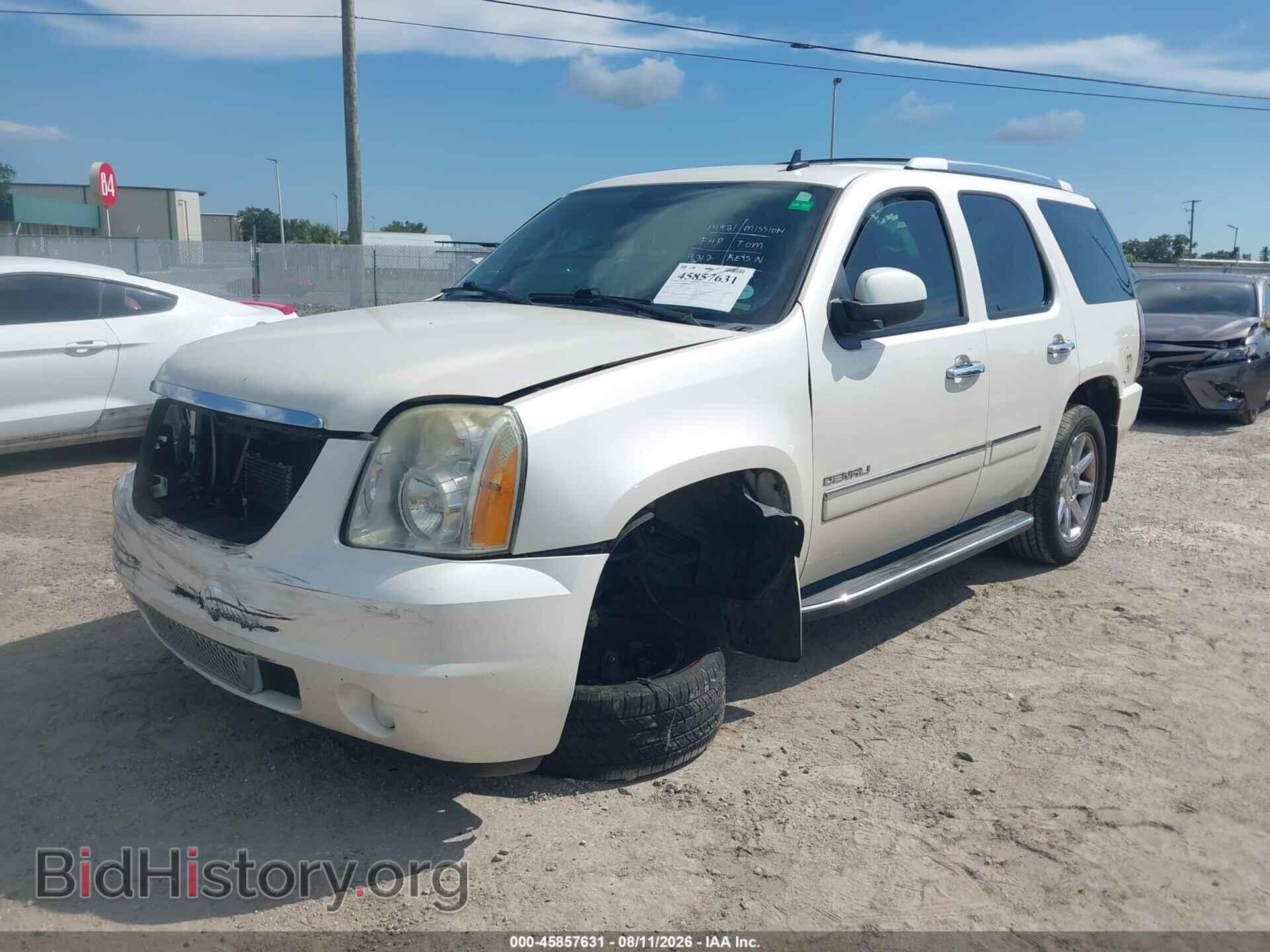 2011 GMC YUKON - VIN: 1GKS1EEF5BR369312 - Фото 2