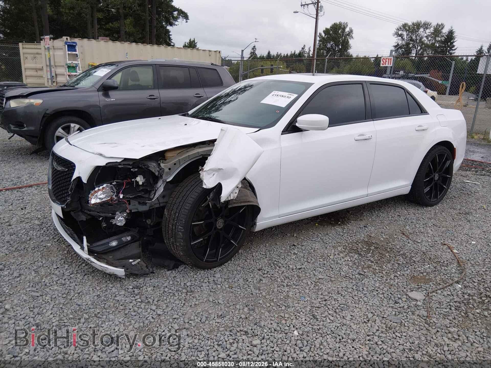 2015 CHRYSLER 300 - VIN: 2C3CCABG9FH837472 - Фото 2