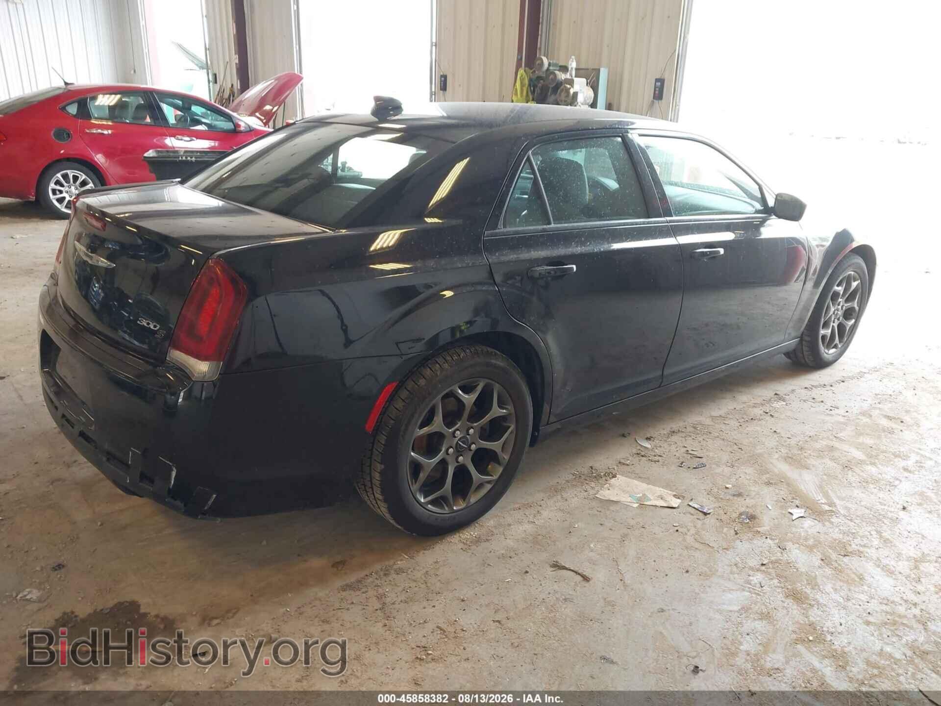 2016 CHRYSLER 300 - VIN: 2C3CCAGG9GH152432 - Photo 4
