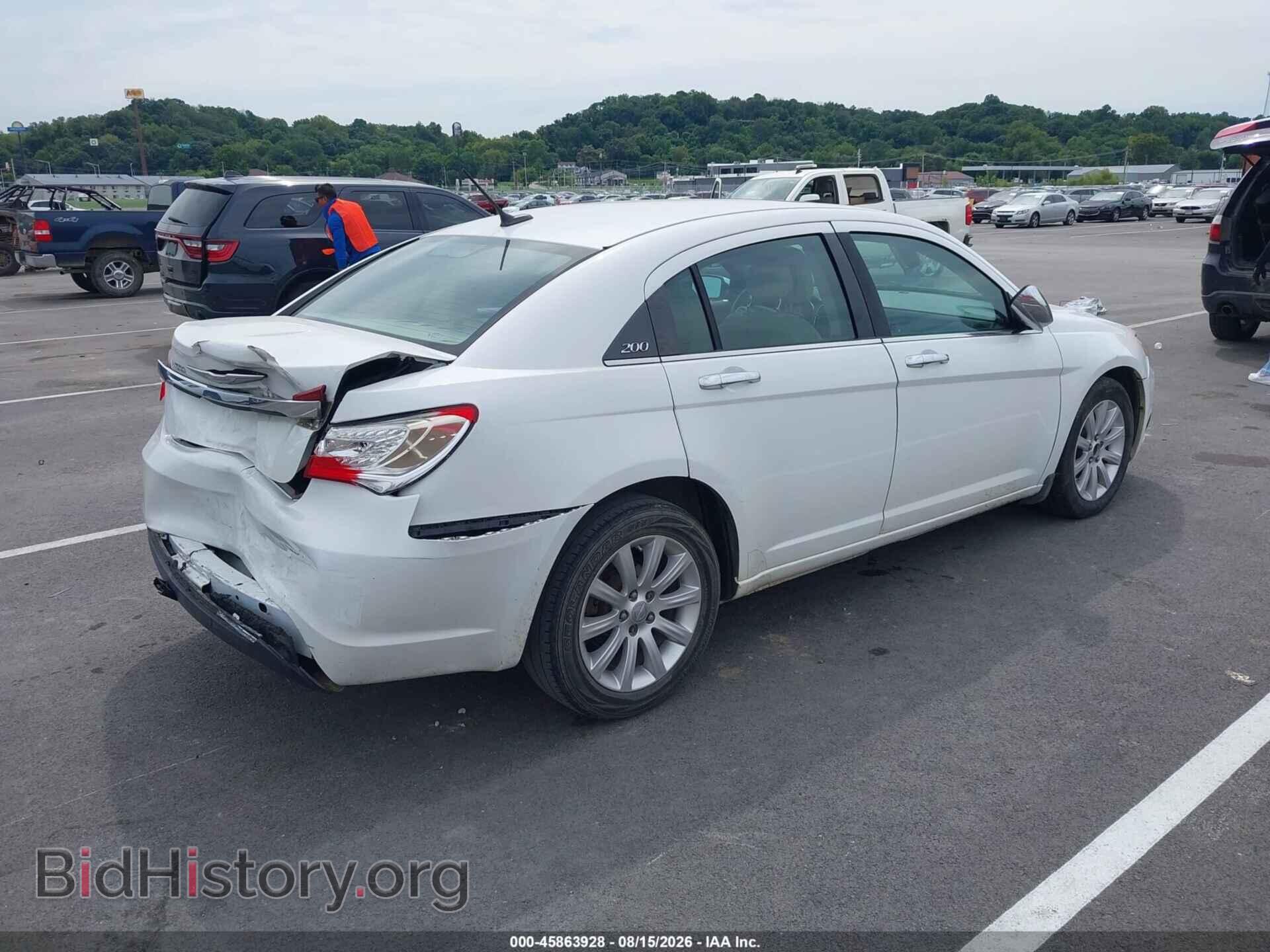 2014 CHRYSLER 200 - VIN: 1C3CCBCG6EN134647 - Photo 4