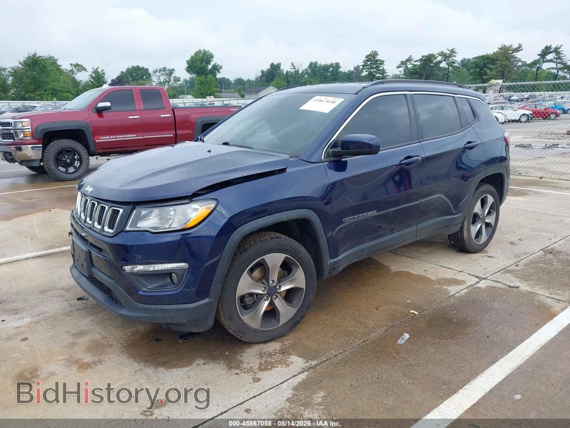 2018 Jeep COMPASS (VIN 3C4NJDBB5JT132054) — photo 2 of 16