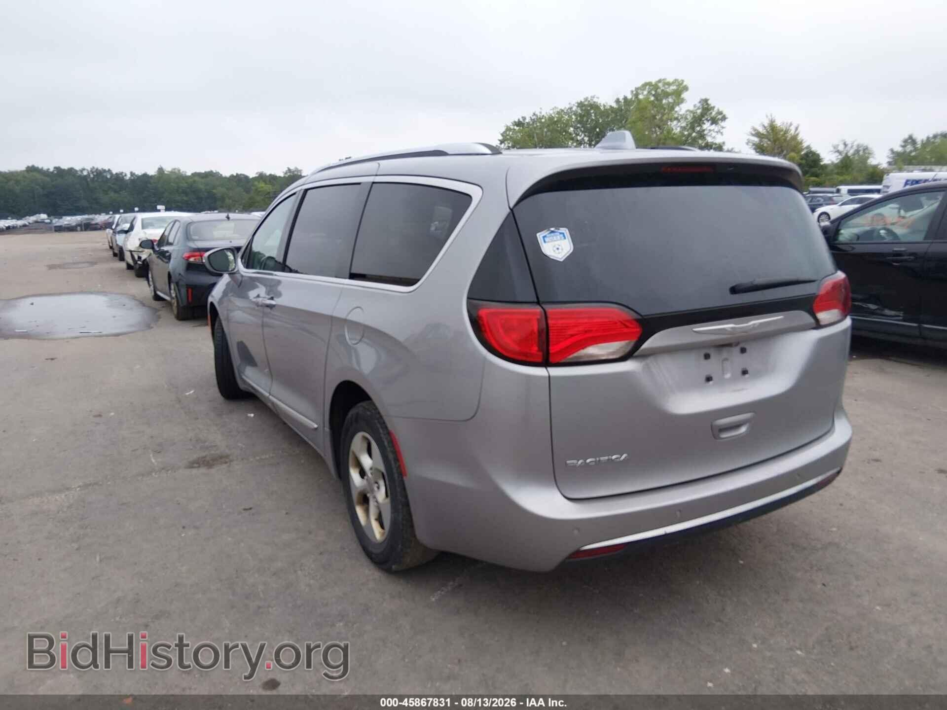 2017 CHRYSLER PACIFICA - VIN: 2C4RC1EG7HR520000 - Фото 3