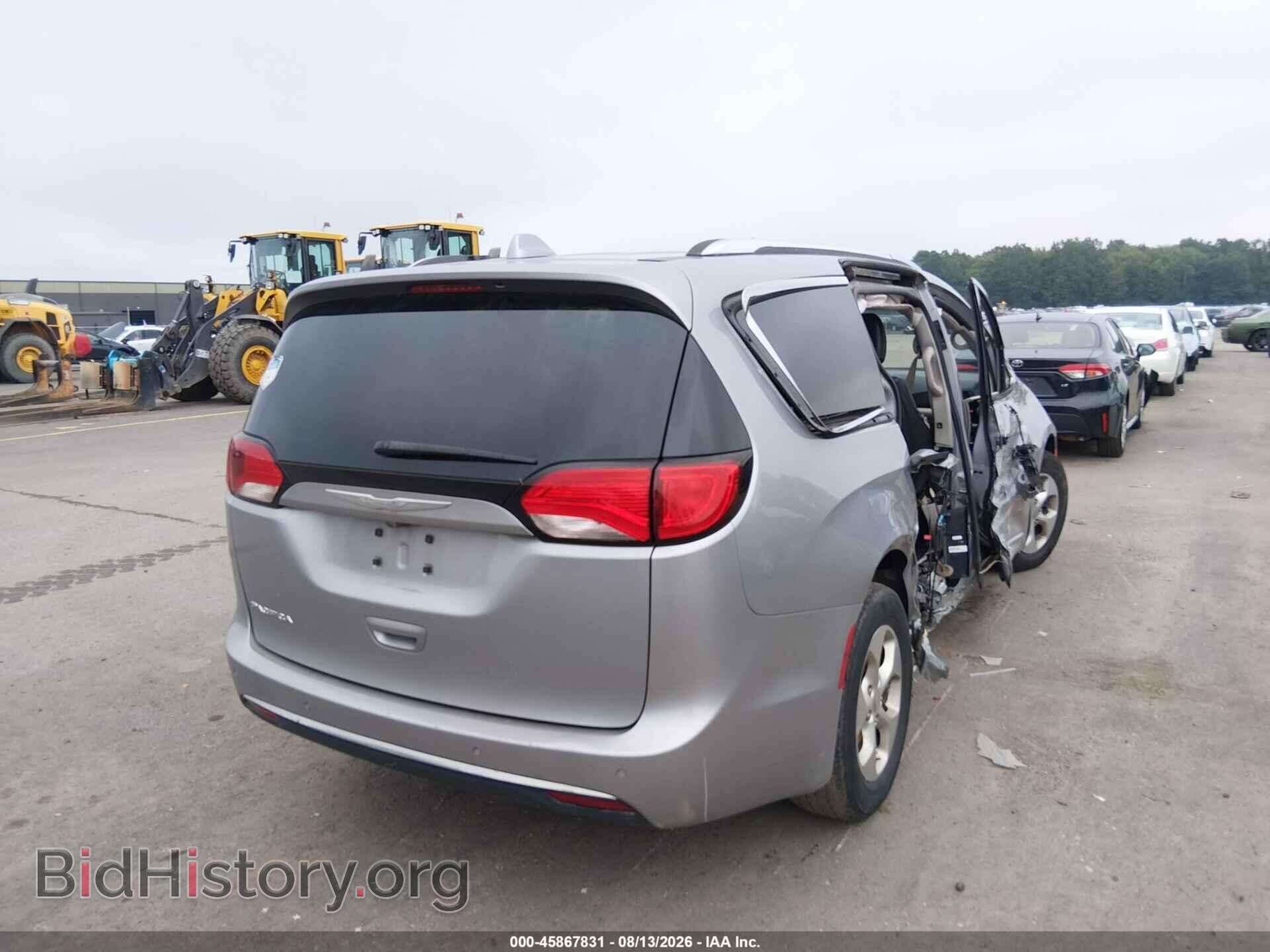 2017 CHRYSLER PACIFICA - VIN: 2C4RC1EG7HR520000 - Фото 4
