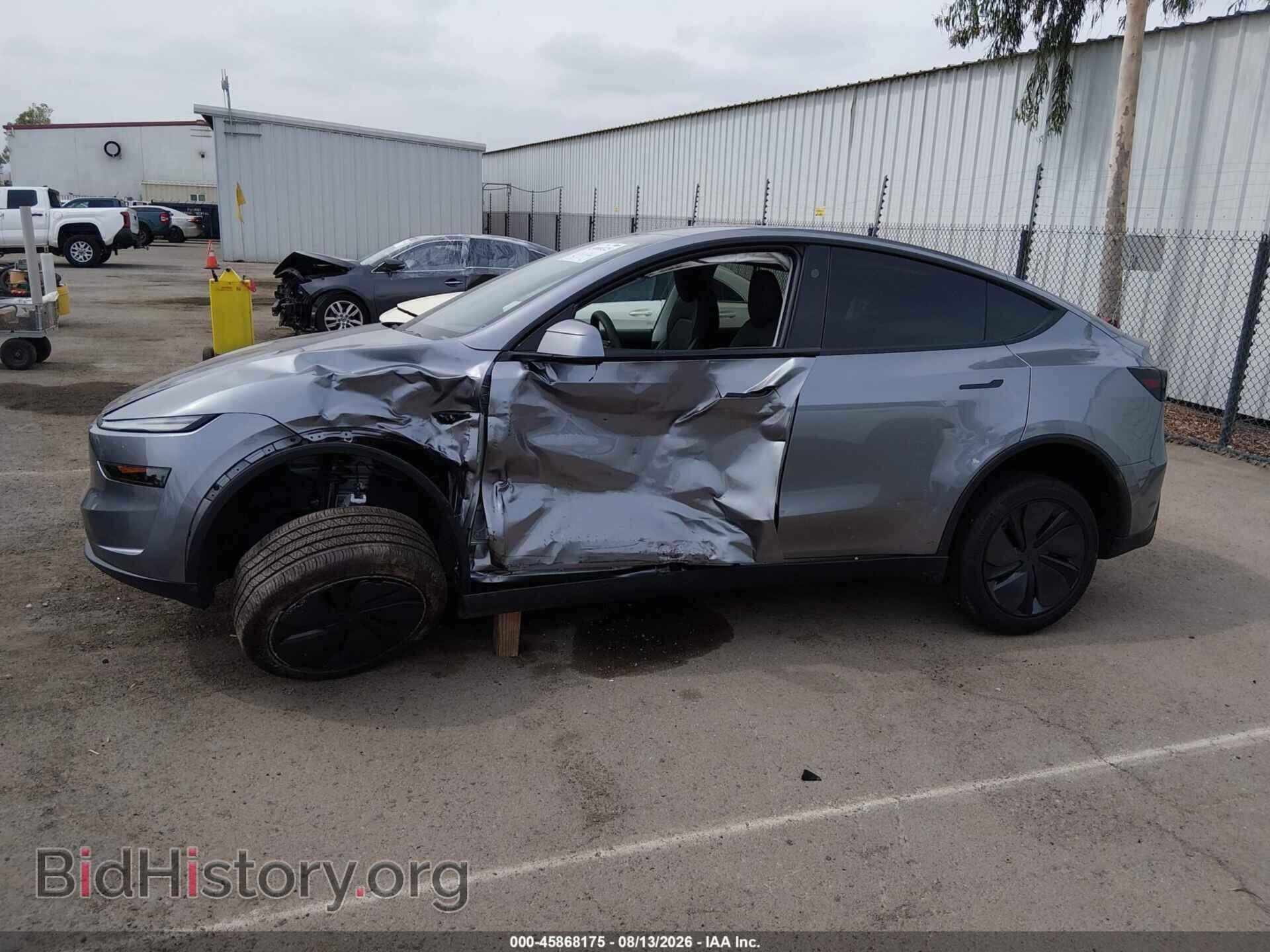 2026 TESLA MODEL Y - VIN: 7SAYGDEE0TF450220 - Photo 15