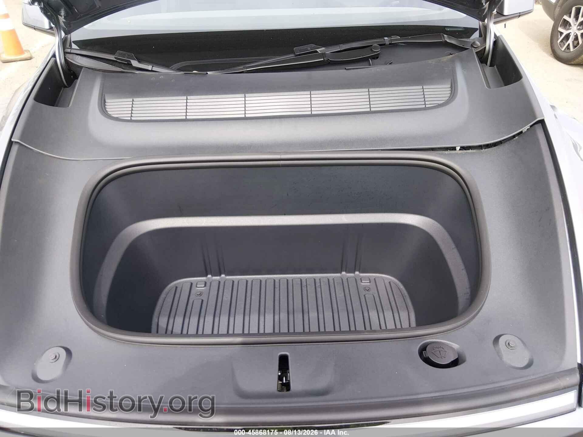 2026 TESLA MODEL Y - VIN: 7SAYGDEE0TF450220 - Photo 10