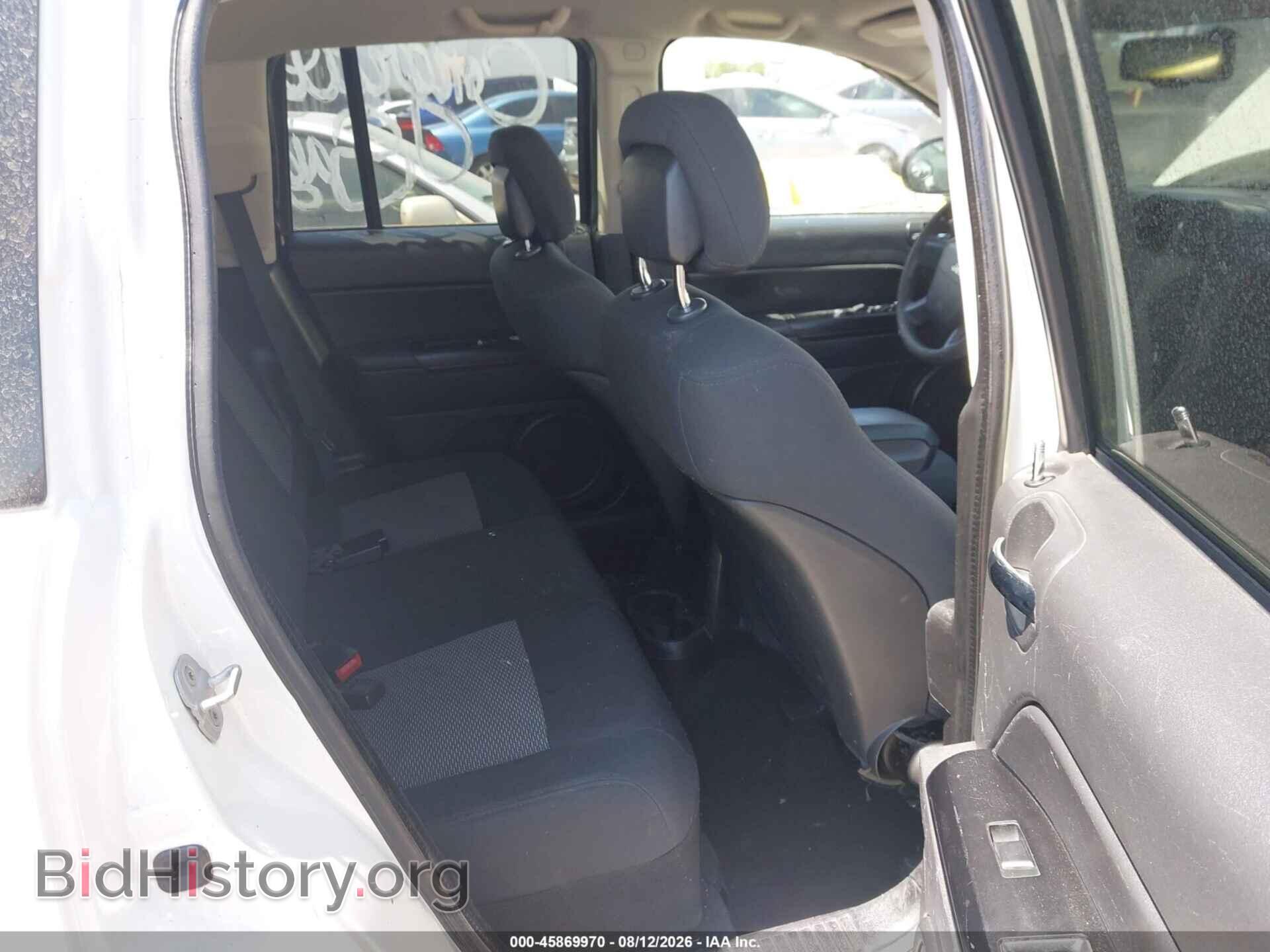 2010 JEEP COMPASS - VIN: 1J4NT4FB6AD601916 - Фото 8