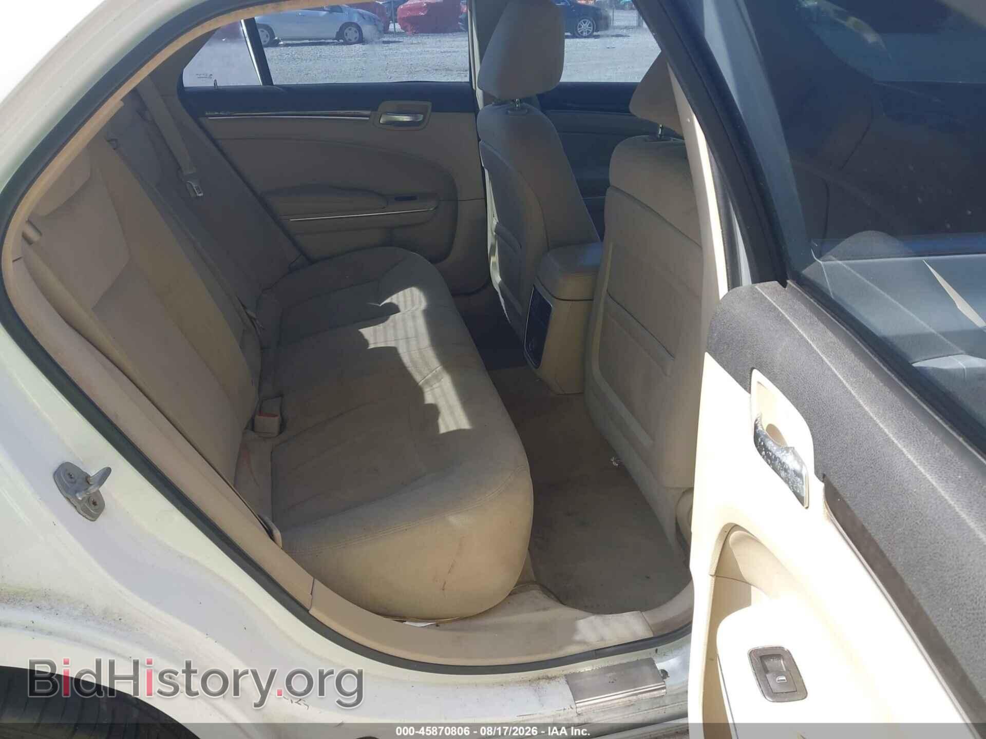 2012 CHRYSLER 300 - VIN: 2C3CCAAG8CH104617 - Photo 8