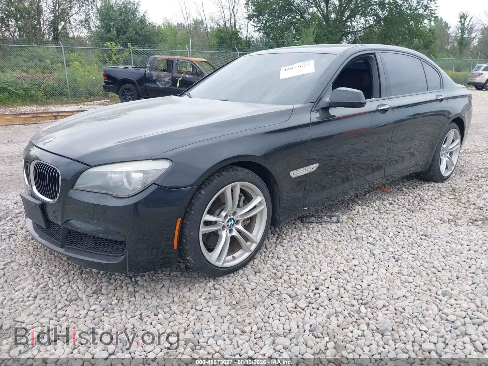 2012 BMW 750LI - VIN: WBAKC8C50CC437471 - Photo 2
