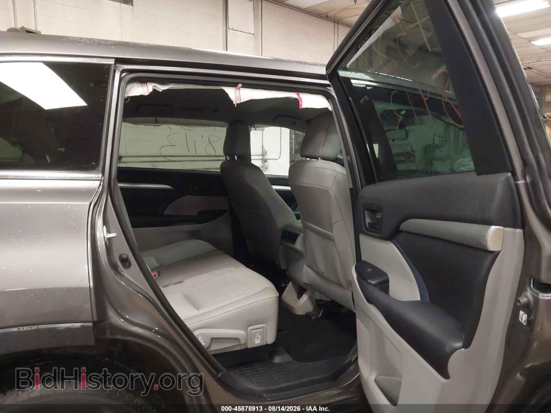 2016 TOYOTA HIGHLANDER - VIN: 5TDBKRFH2GS303521 - Photo 8