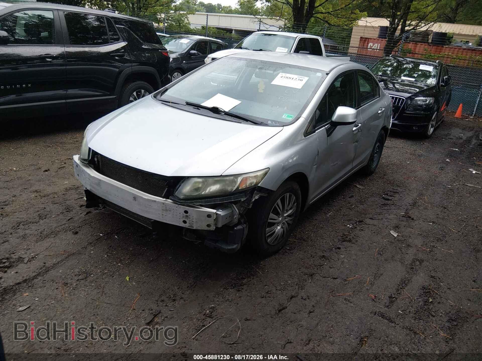 2013 HONDA CIVIC - VIN: 2HGFB2F57DH585911 - Фото 2