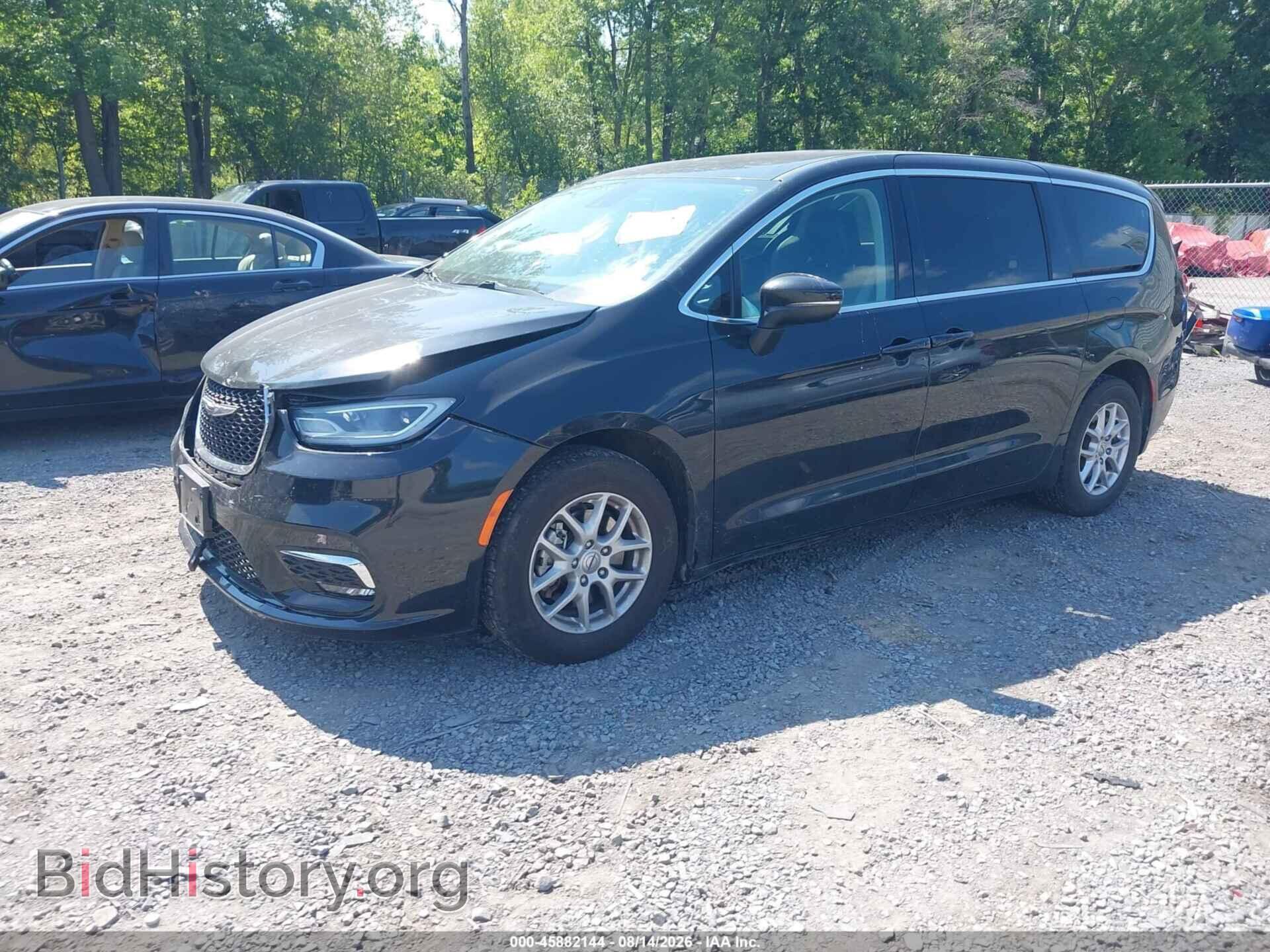2023 CHRYSLER PACIFICA - VIN: 2C4RC1BG7PR607558 - Photo 2