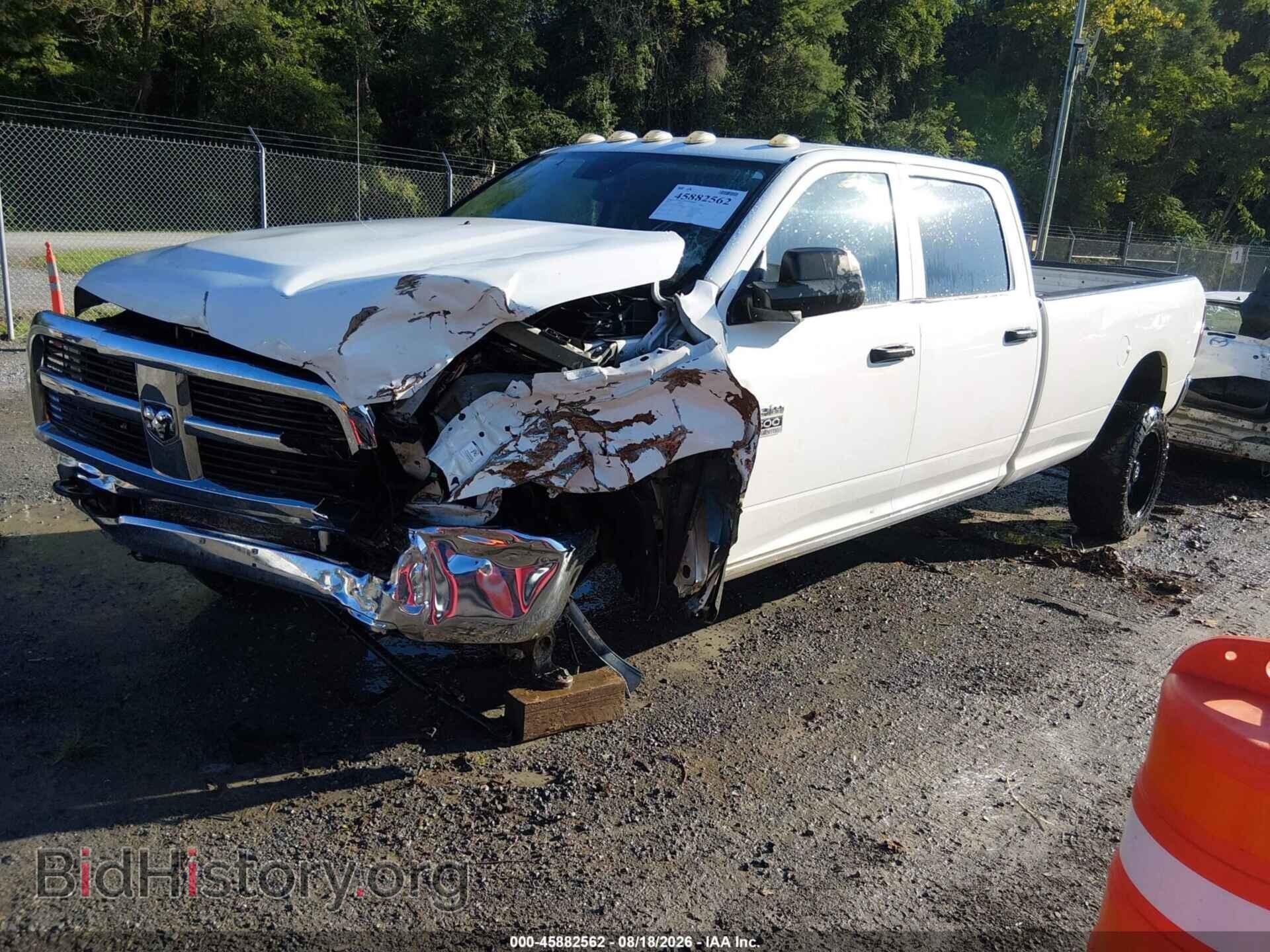 2012 RAM 3500 - VIN: 3C63D3GLXCG304768 - Photo 2