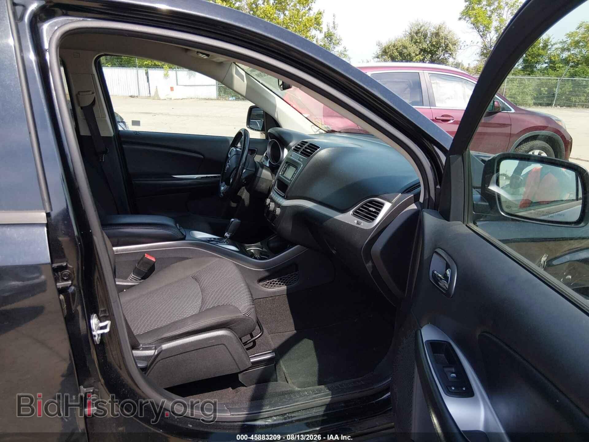 2019 DODGE JOURNEY - VIN: 3C4PDCBB4KT773711 - Photo 4