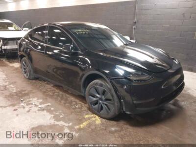 2024 Tesla MODEL Y Long Range Dual Motor All-Wheel Drive, черный — VIN 7SAYGDEE5RA323128, IAAI