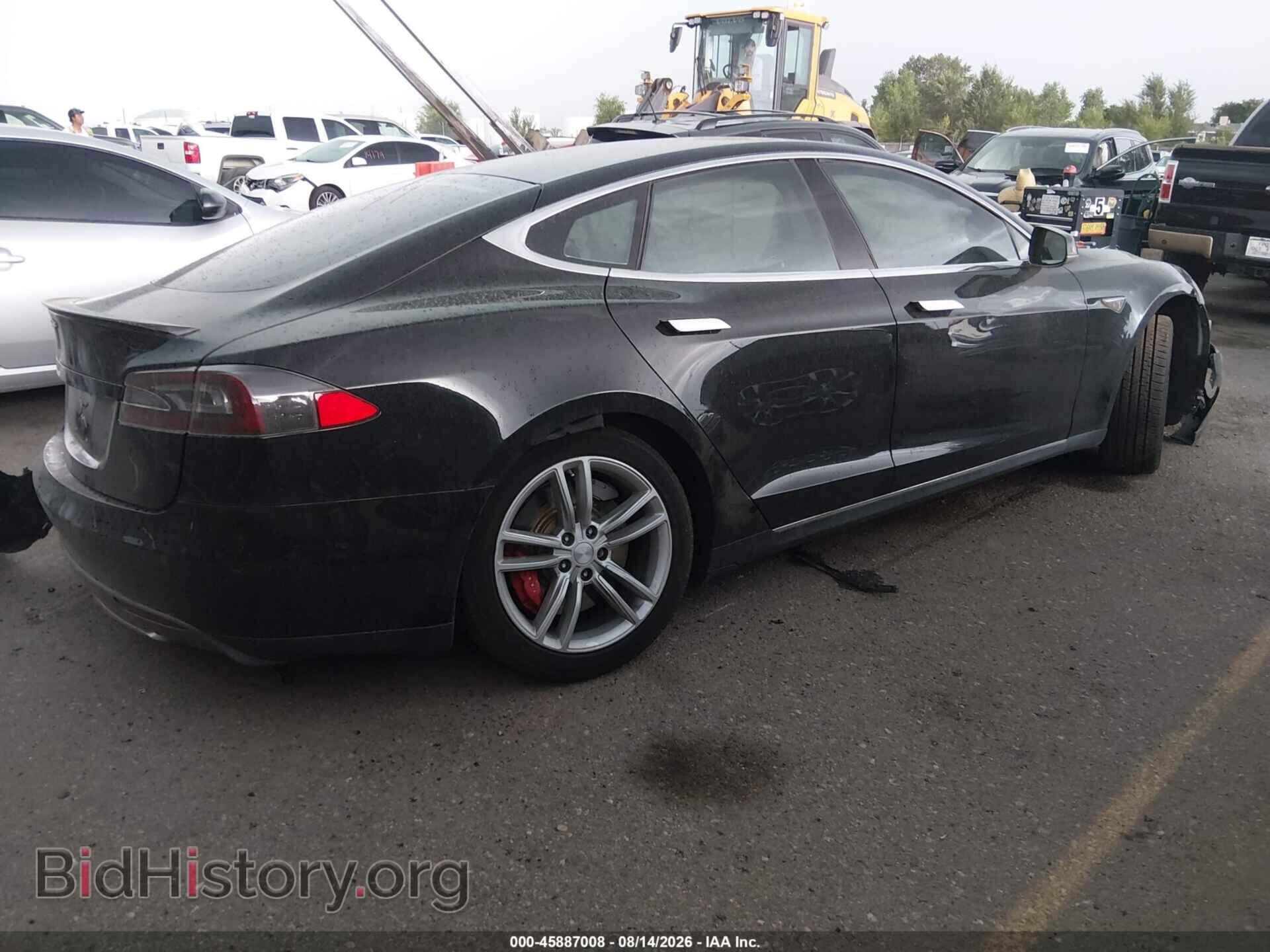 2014 TESLA MODEL S - VIN: 5YJSA1H1XEFP45730 - Фото 4