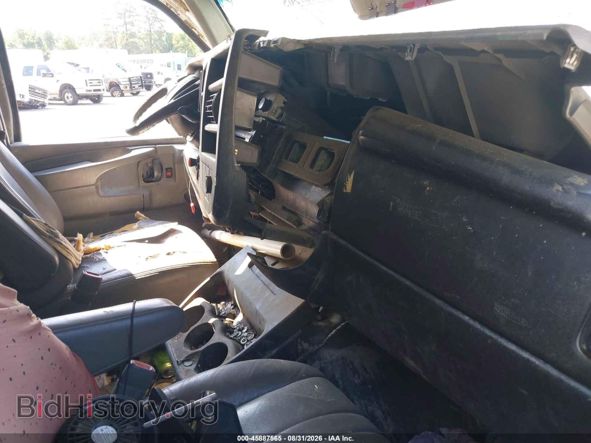 2014 CHEVROLET EXPRESS 2500 - VIN: 1GCWGFCA6E1103261 - Photo 5