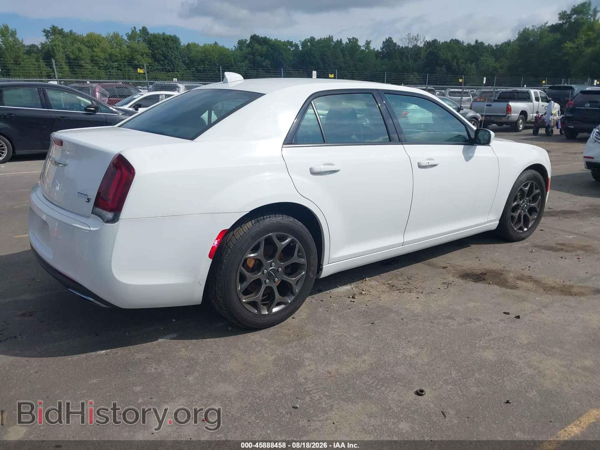2018 CHRYSLER 300 - VIN: 2C3CCAGG1JH267842 - Photo 4