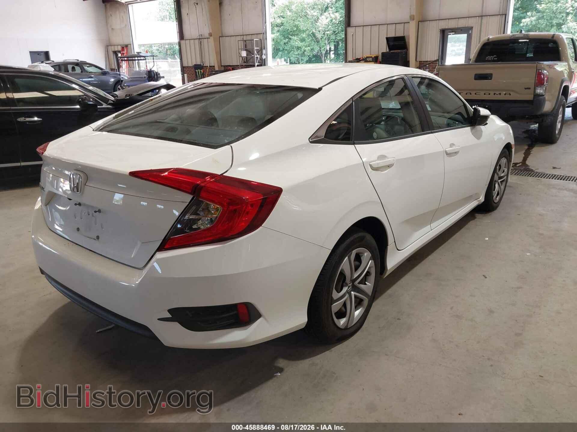 2017 HONDA CIVIC - VIN: 19XFC2F52HE020057 - Фото 4