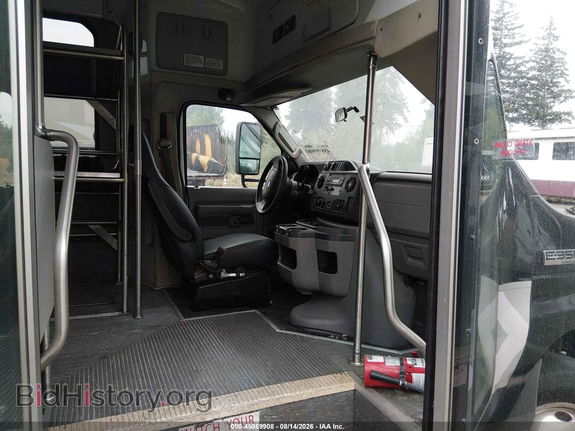 2011 FORD E-350 CUTAWAY - VIN: 1FDEE3FS4BDB36494 - Photo 6