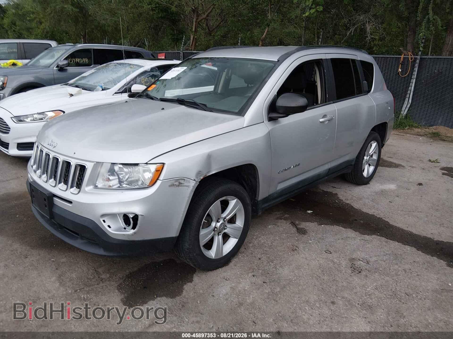 2011 JEEP COMPASS - VIN: 1J4NT1FB3BD236384 - Photo 2