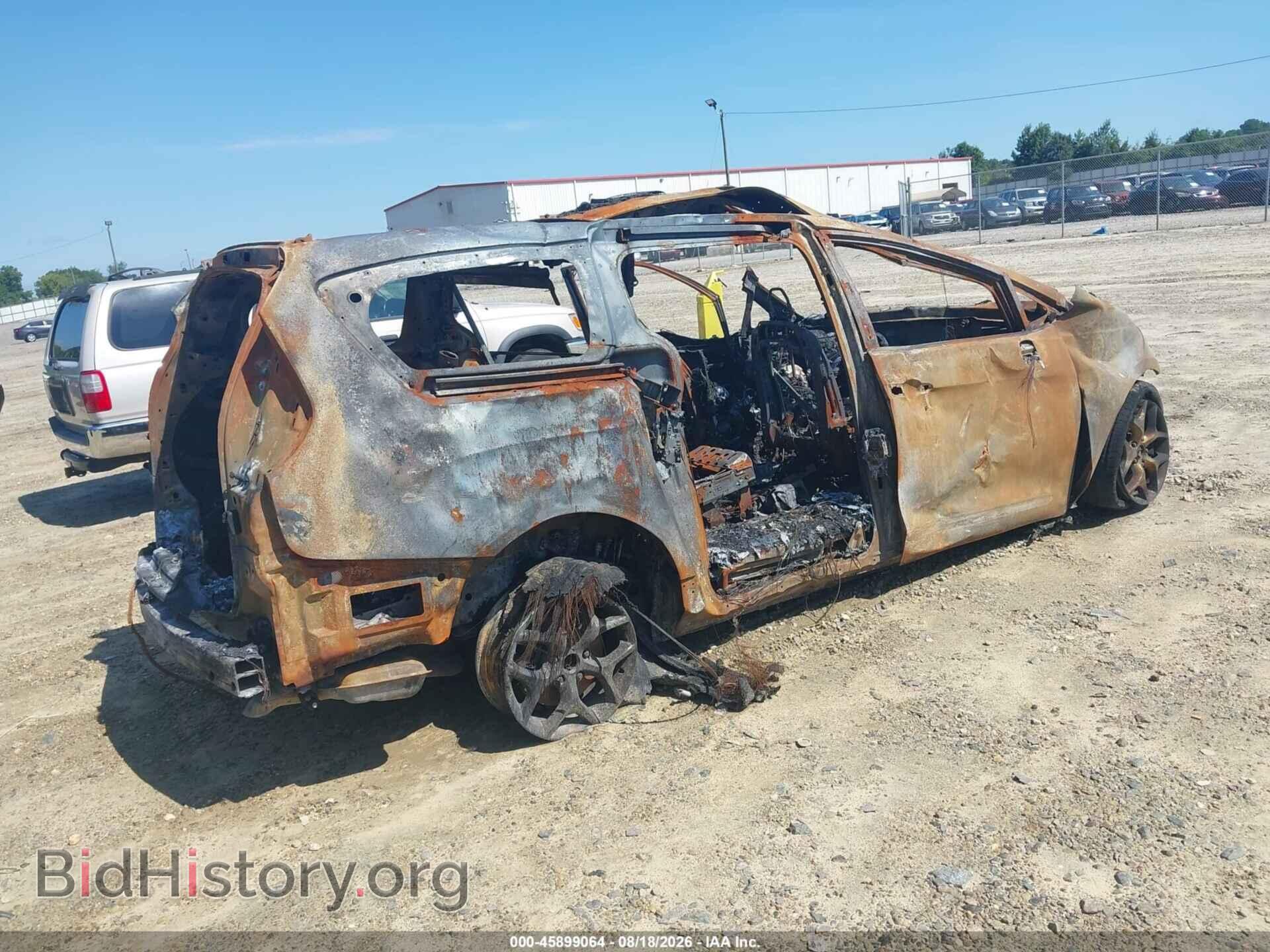 2018 CHRYSLER PACIFICA - VIN: 2C4RC1GG7JR246025 - Photo 4