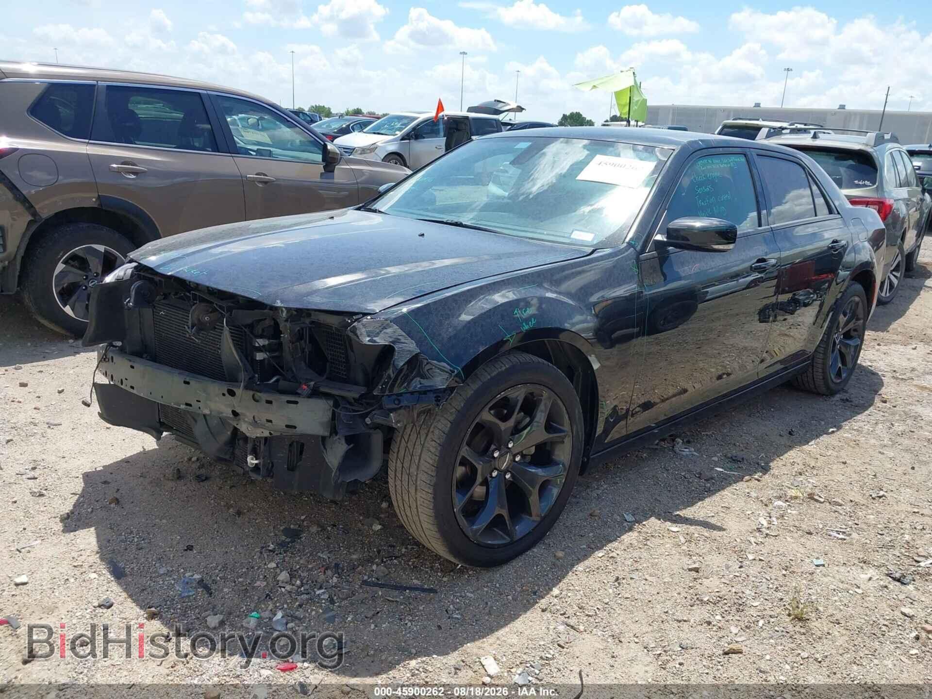 2021 CHRYSLER 300 - VIN: 2C3CCABG1MH585553 - Photo 2