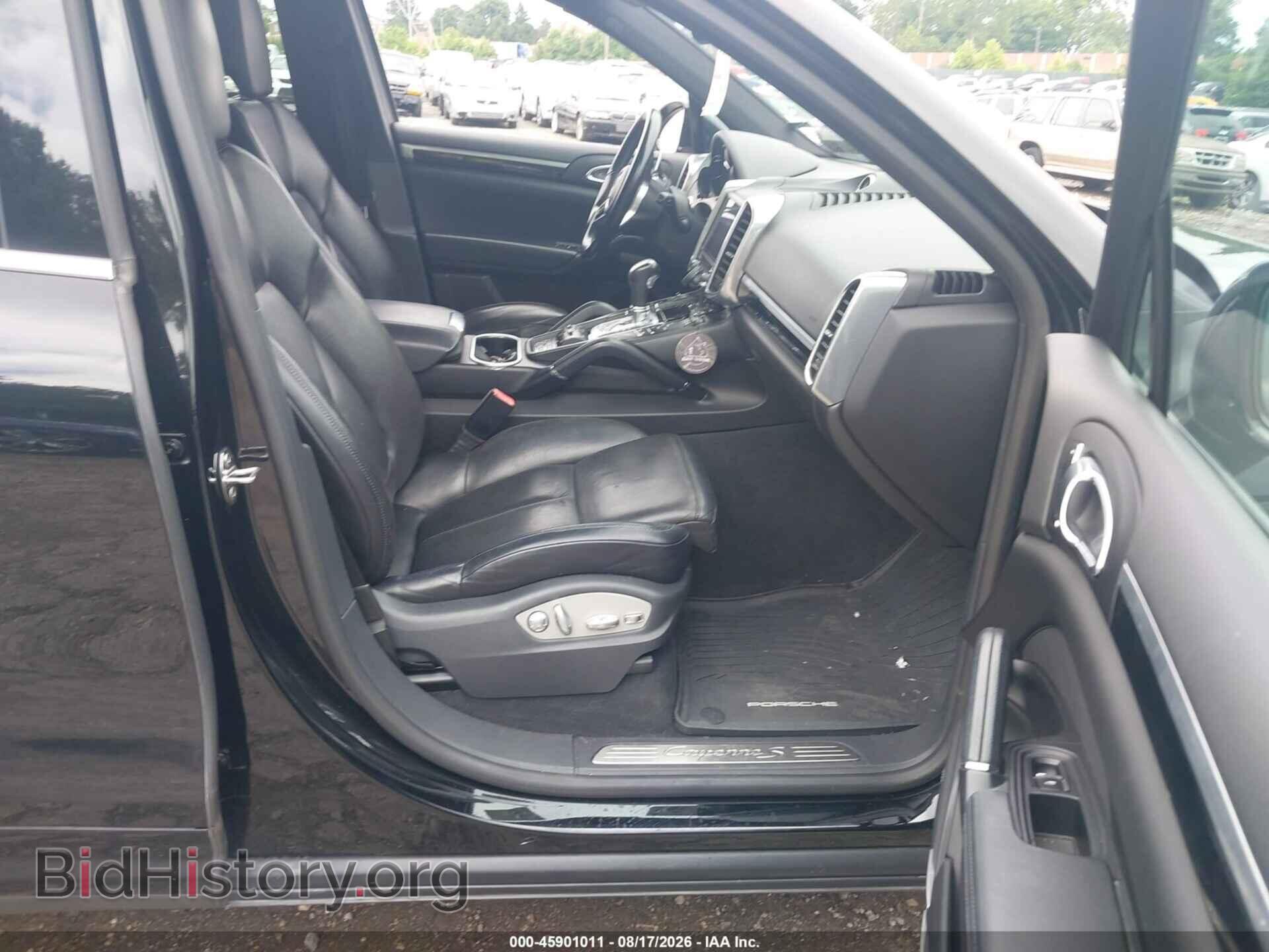 2017 PORSCHE CAYENNE - VIN: WP1AB2A29HLA52195 - Photo 5