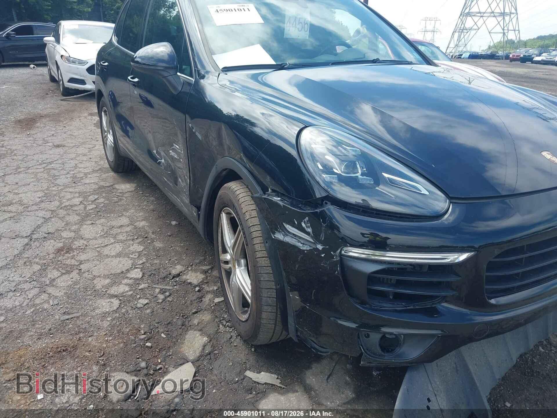 2017 PORSCHE CAYENNE - VIN: WP1AB2A29HLA52195 - Photo 6