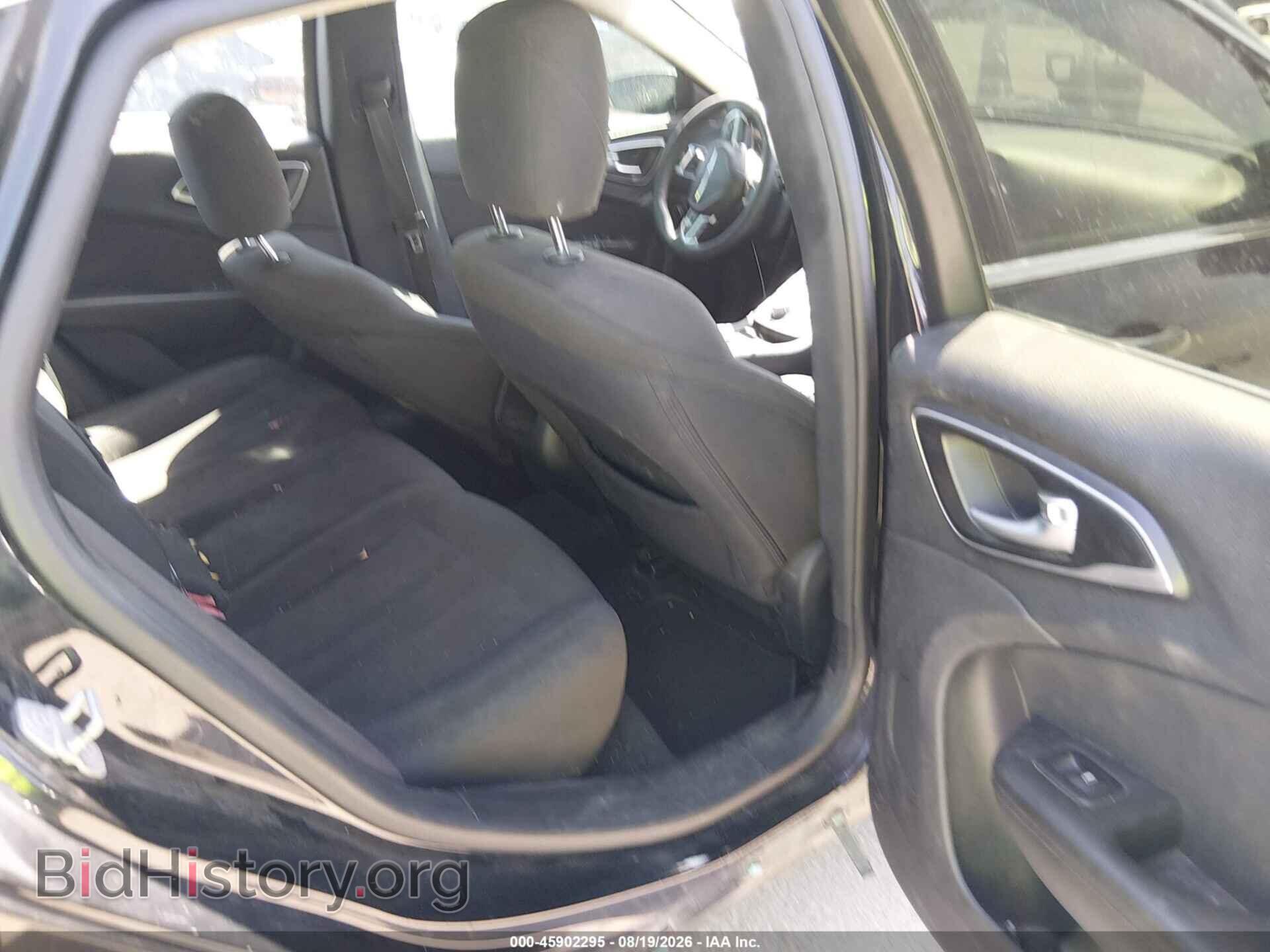 2016 CHRYSLER 200 - VIN: 1C3CCCAB4GN143587 - Photo 8