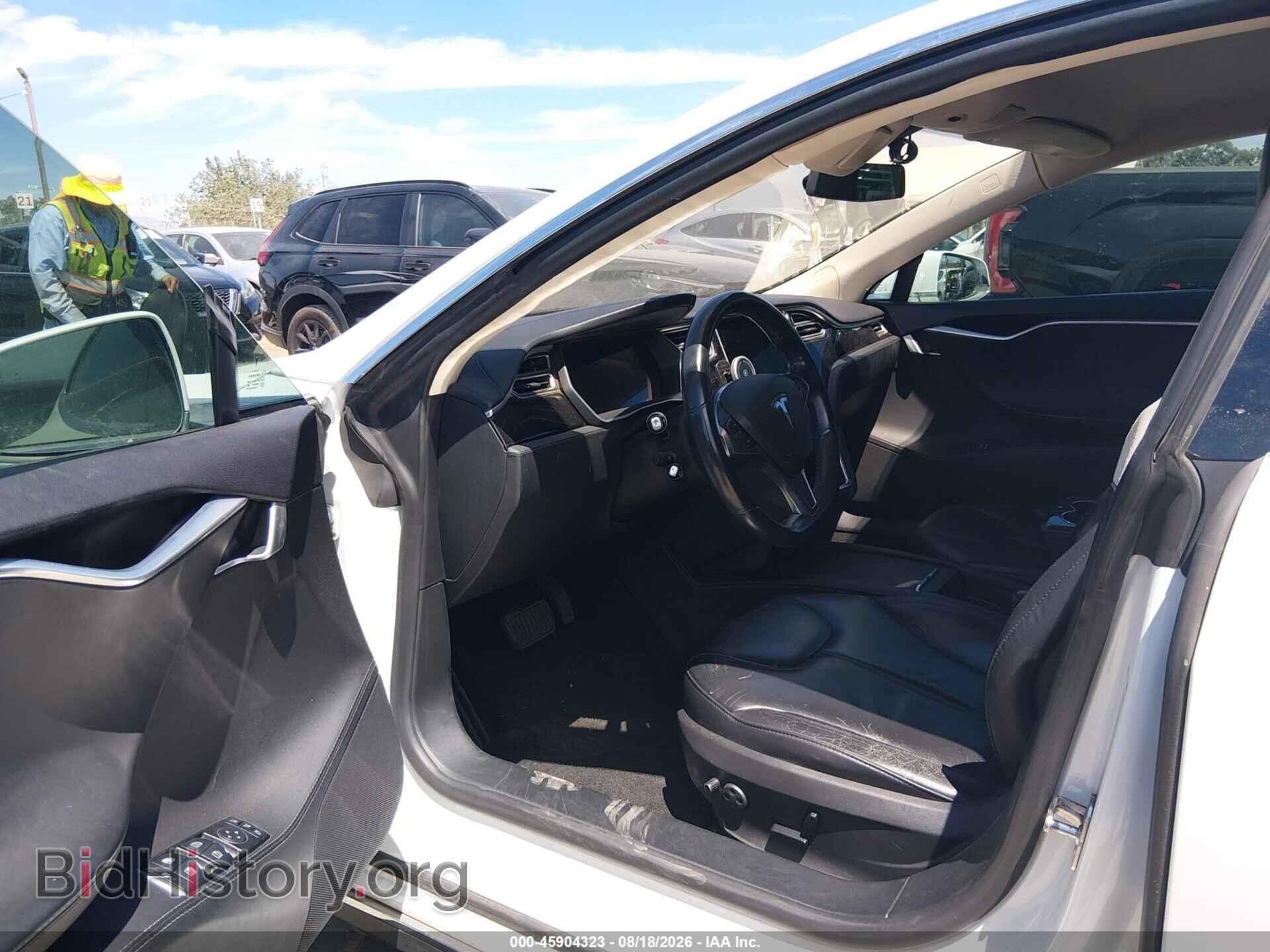 2014 TESLA MODEL S - VIN: 5YJSA1H14EFP52947 - Photo 5