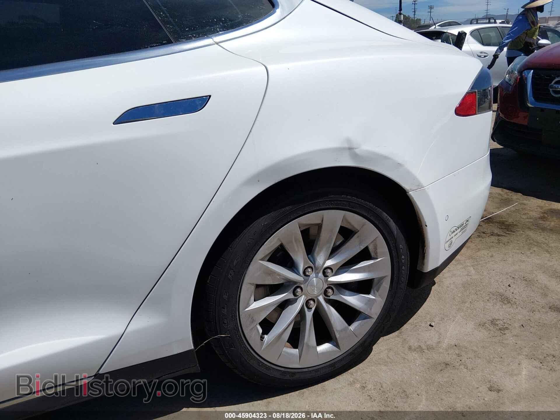 2014 TESLA MODEL S - VIN: 5YJSA1H14EFP52947 - Photo 6