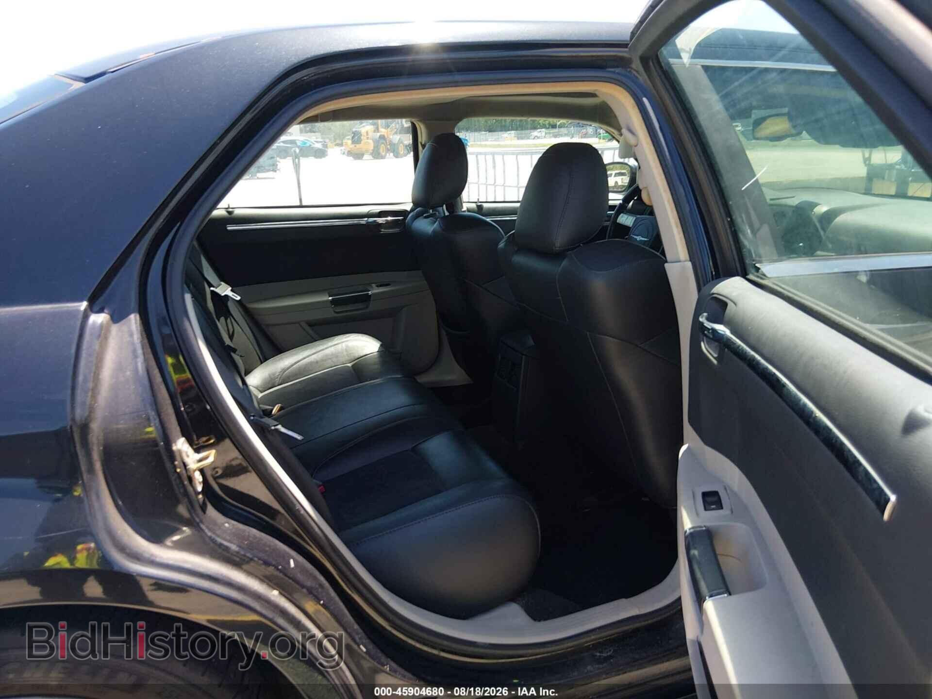 2006 CHRYSLER 300C - VIN: 2C3KA73W86H509941 - Фото 8