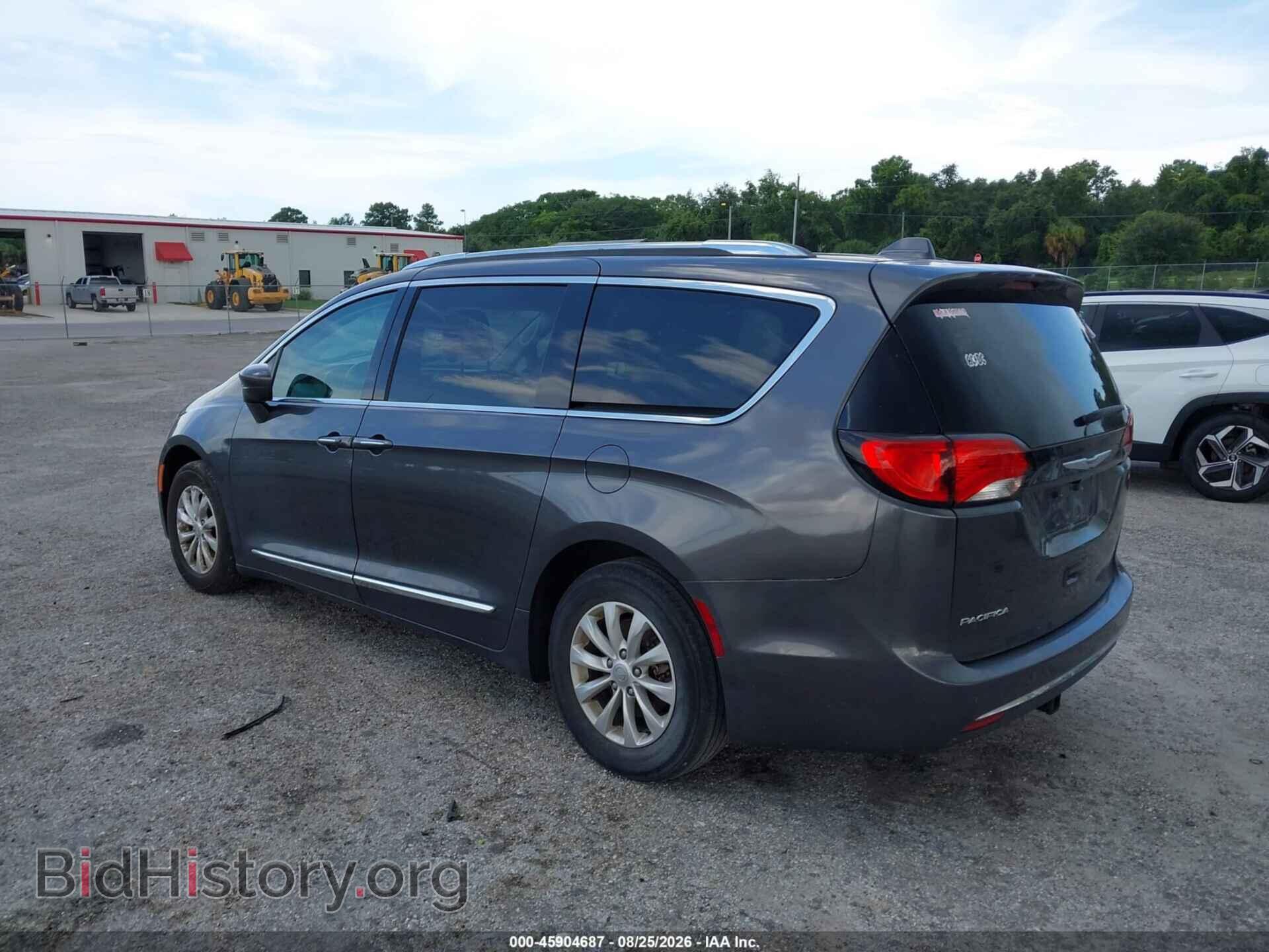 2019 CHRYSLER PACIFICA - VIN: 2C4RC1BG3KR593019 - Photo 3