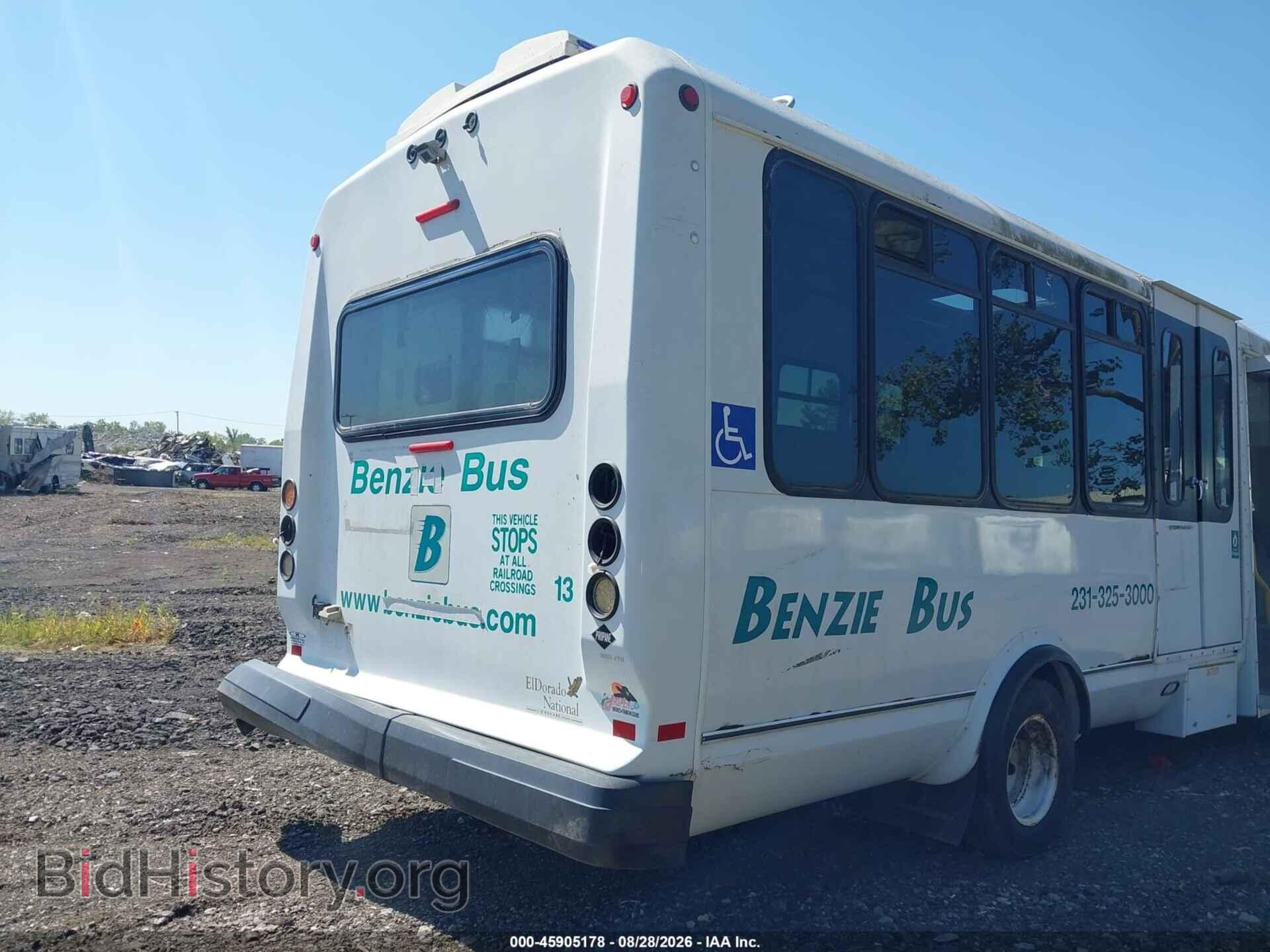 2011 FORD E-450 CUTAWAY - VIN: 1FDFE4FS1BDA63188 - Photo 4