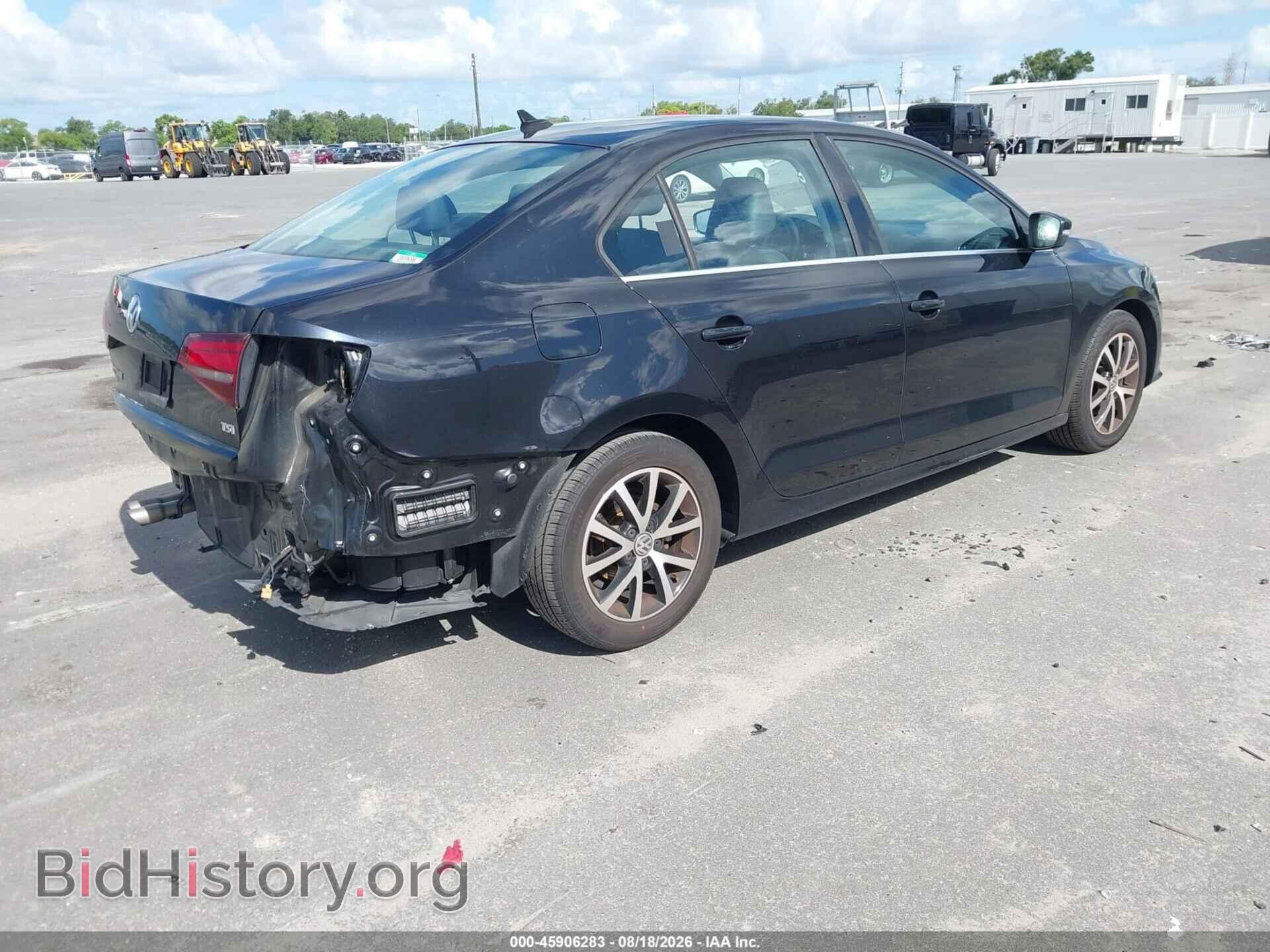 2017 VOLKSWAGEN JETTA - VIN: 3VWDB7AJ5HM270763 - Фото 4