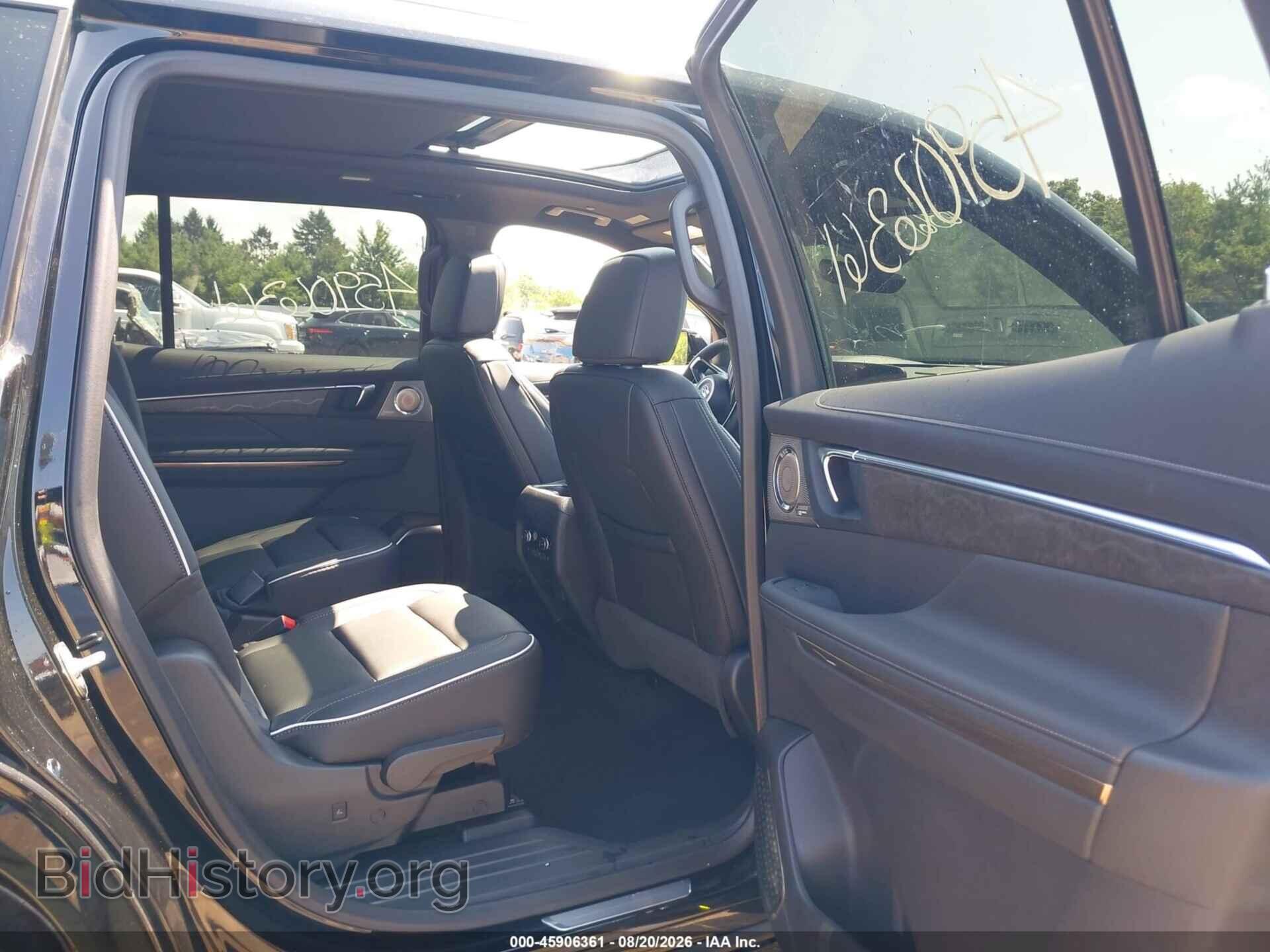 2025 BUICK ENCLAVE - VIN: 5GAERCRS4SJ263642 - Photo 8